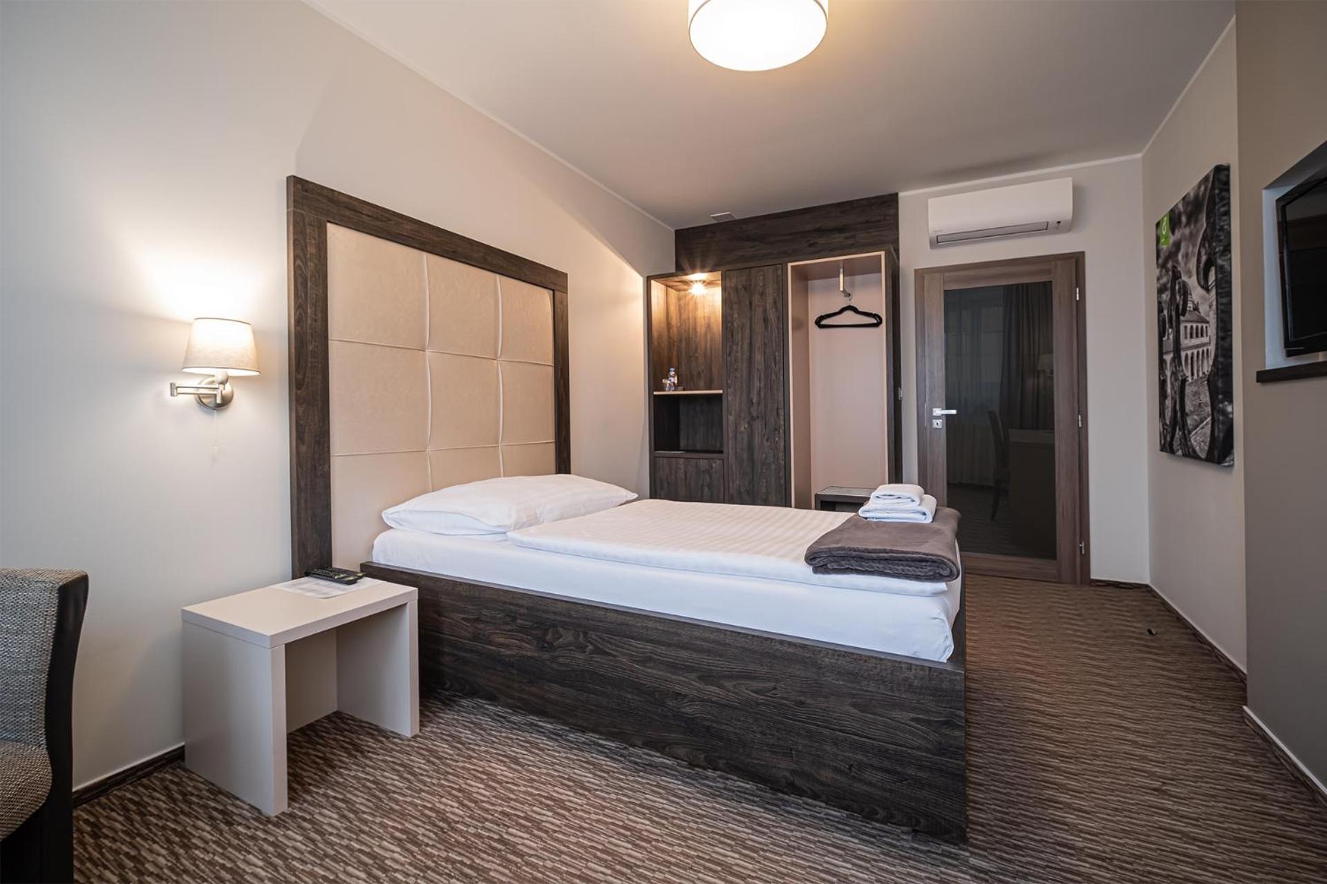 Deluxe Single Room