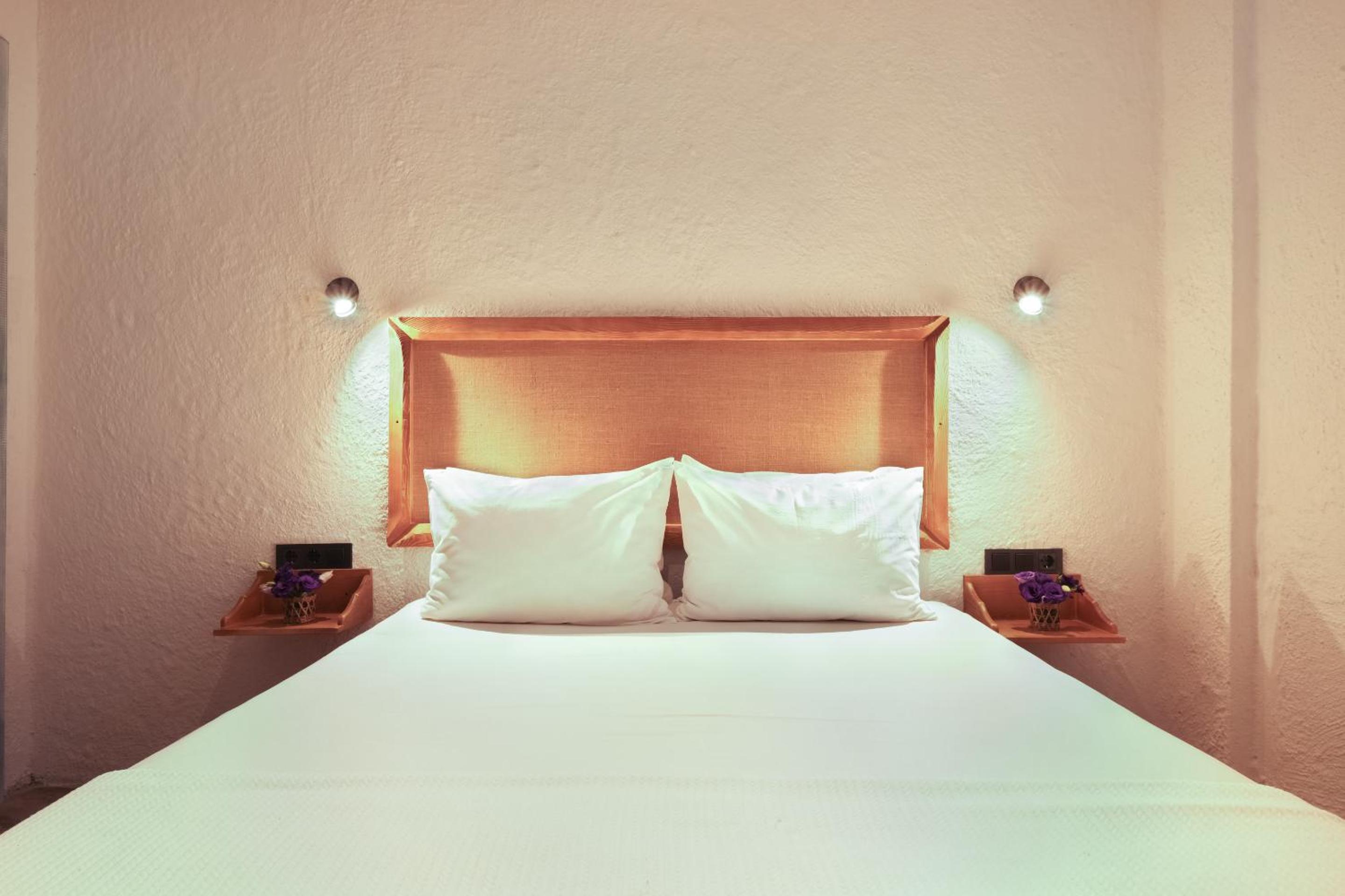 Budget Double Room - Photo 1