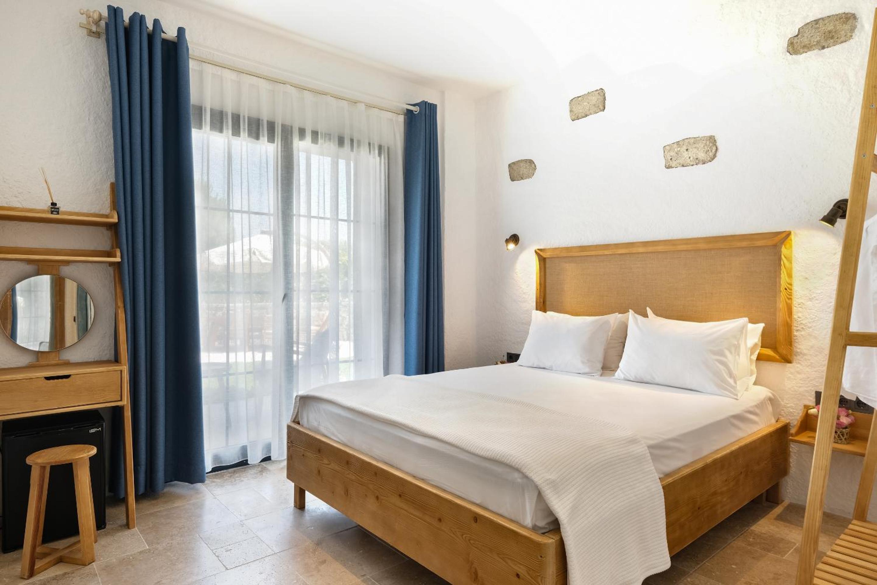 Double Room with Terrace - Photo 4