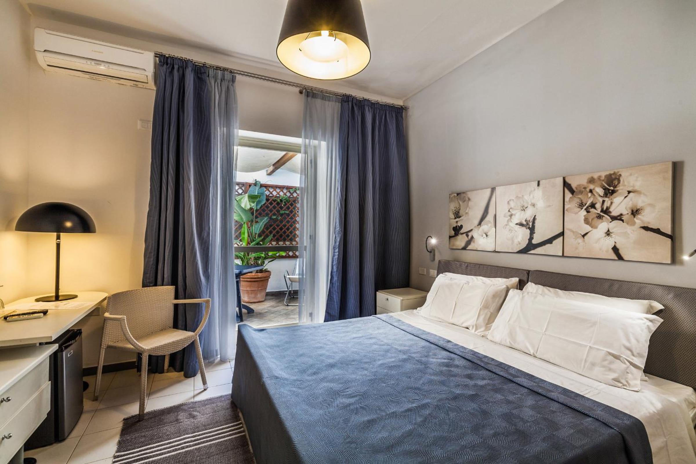 Single Room photo 3