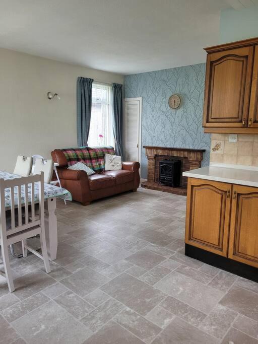 Three-Bedroom House photo 3