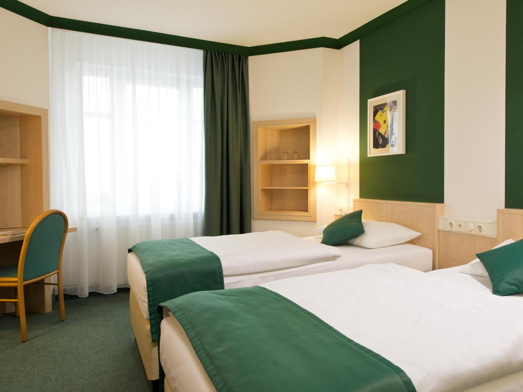 Double Room - Photo 6