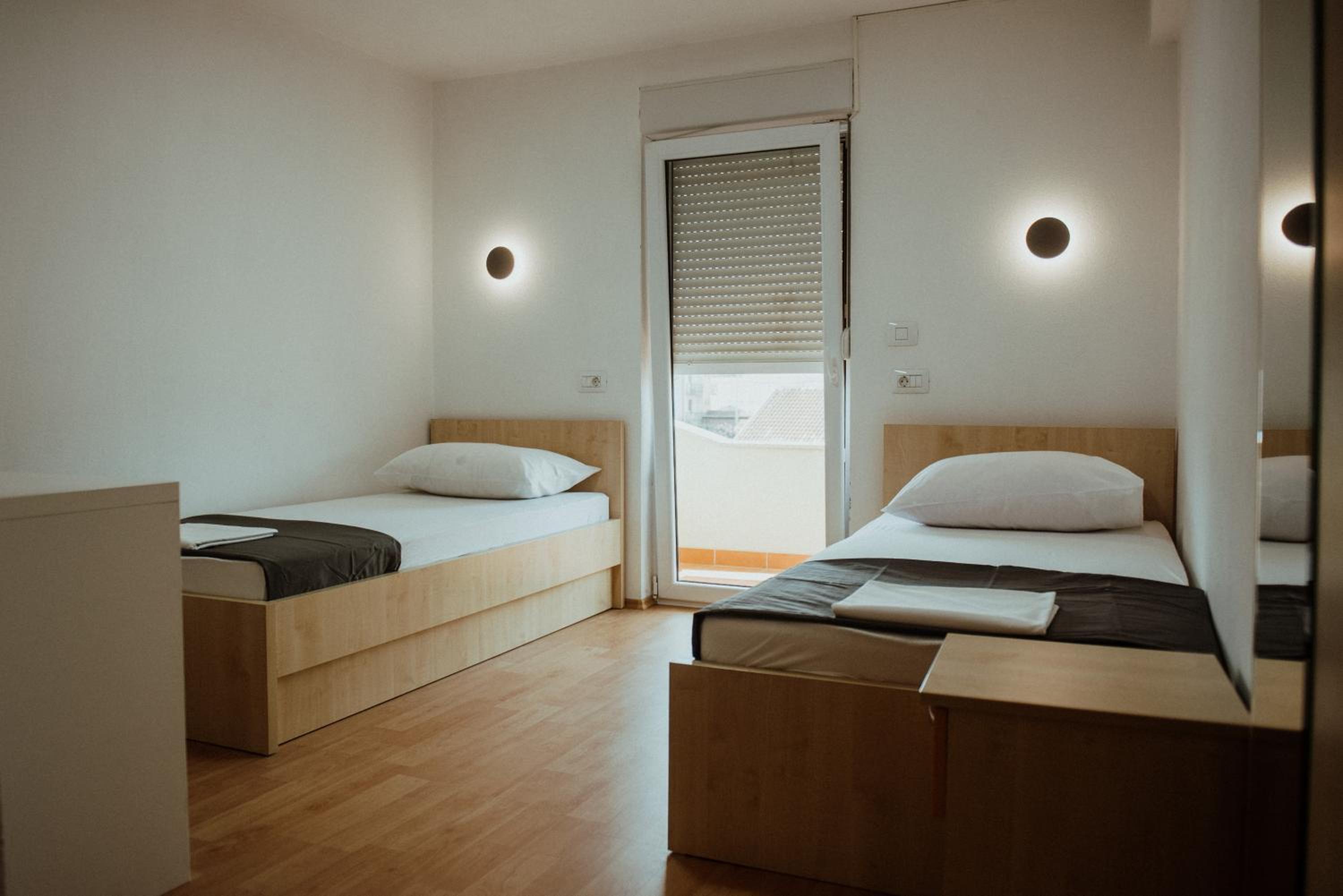 Twin Room with City View photo 2