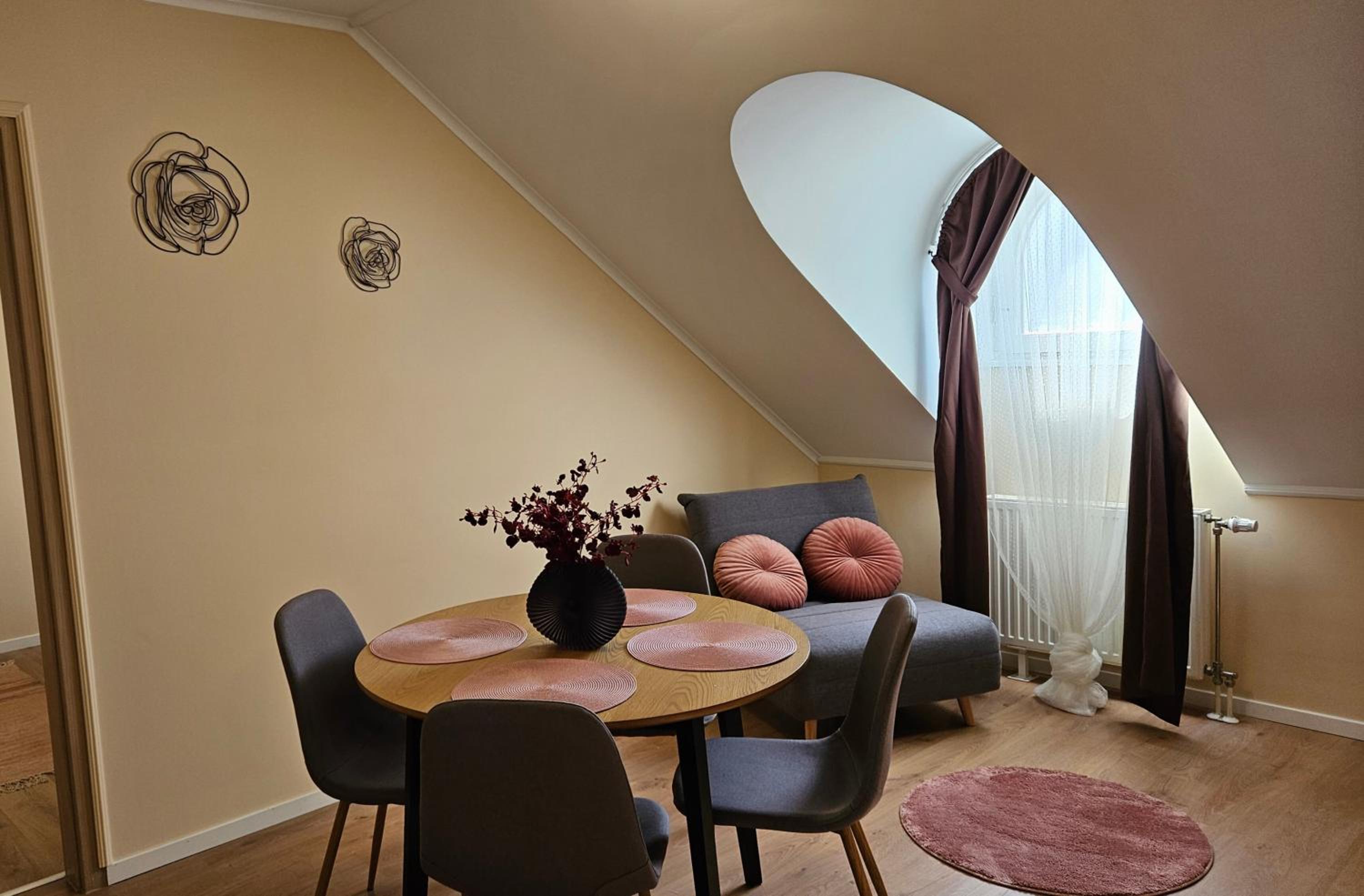 Two-Bedroom Apartment photo 2