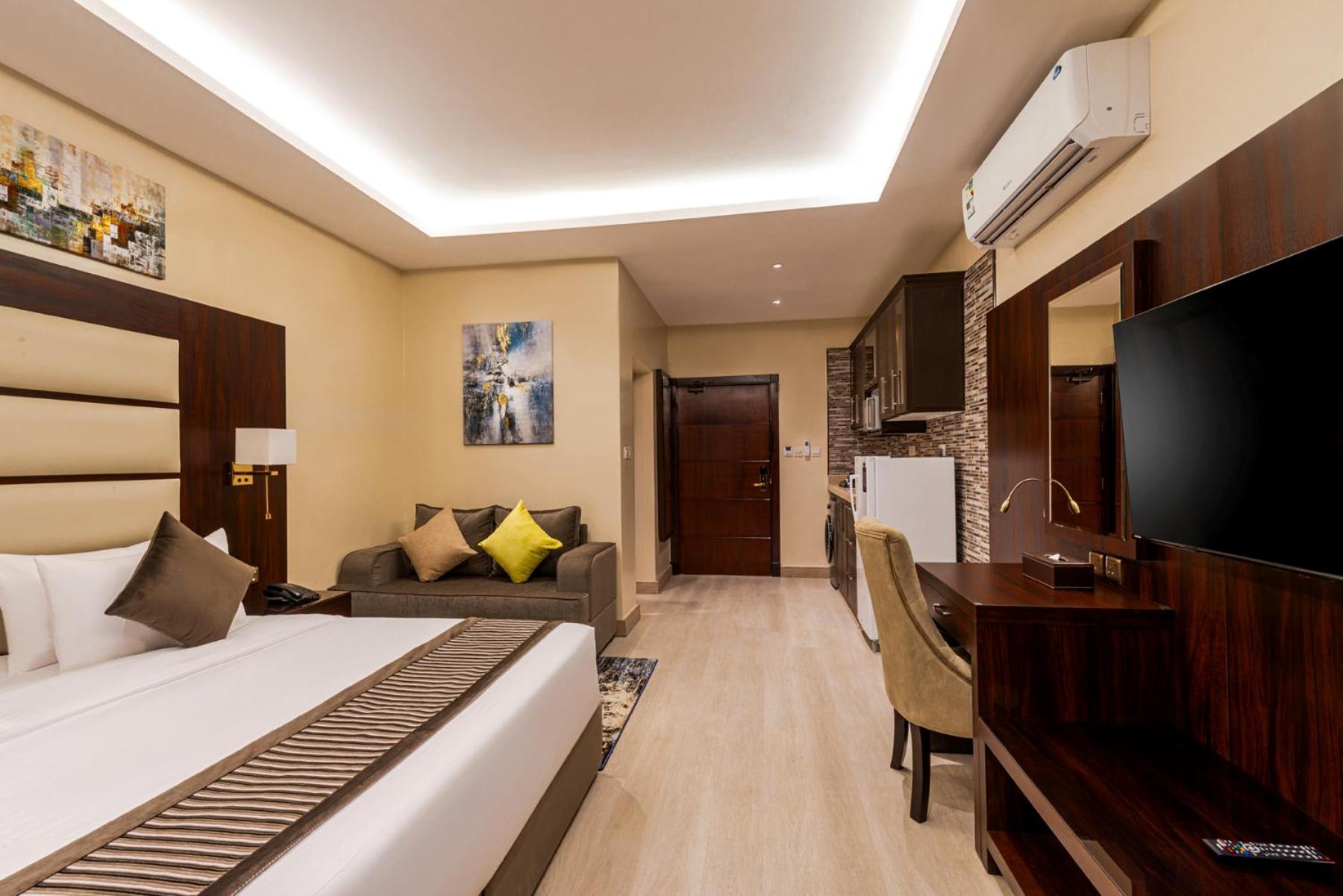 Deluxe Double Room With Side Sea View