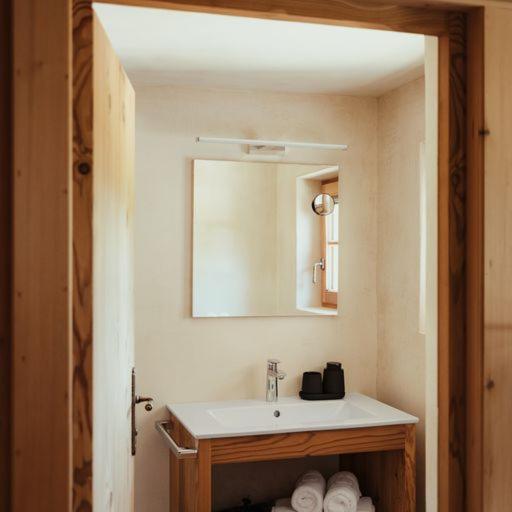 Deluxe Suite photo 2