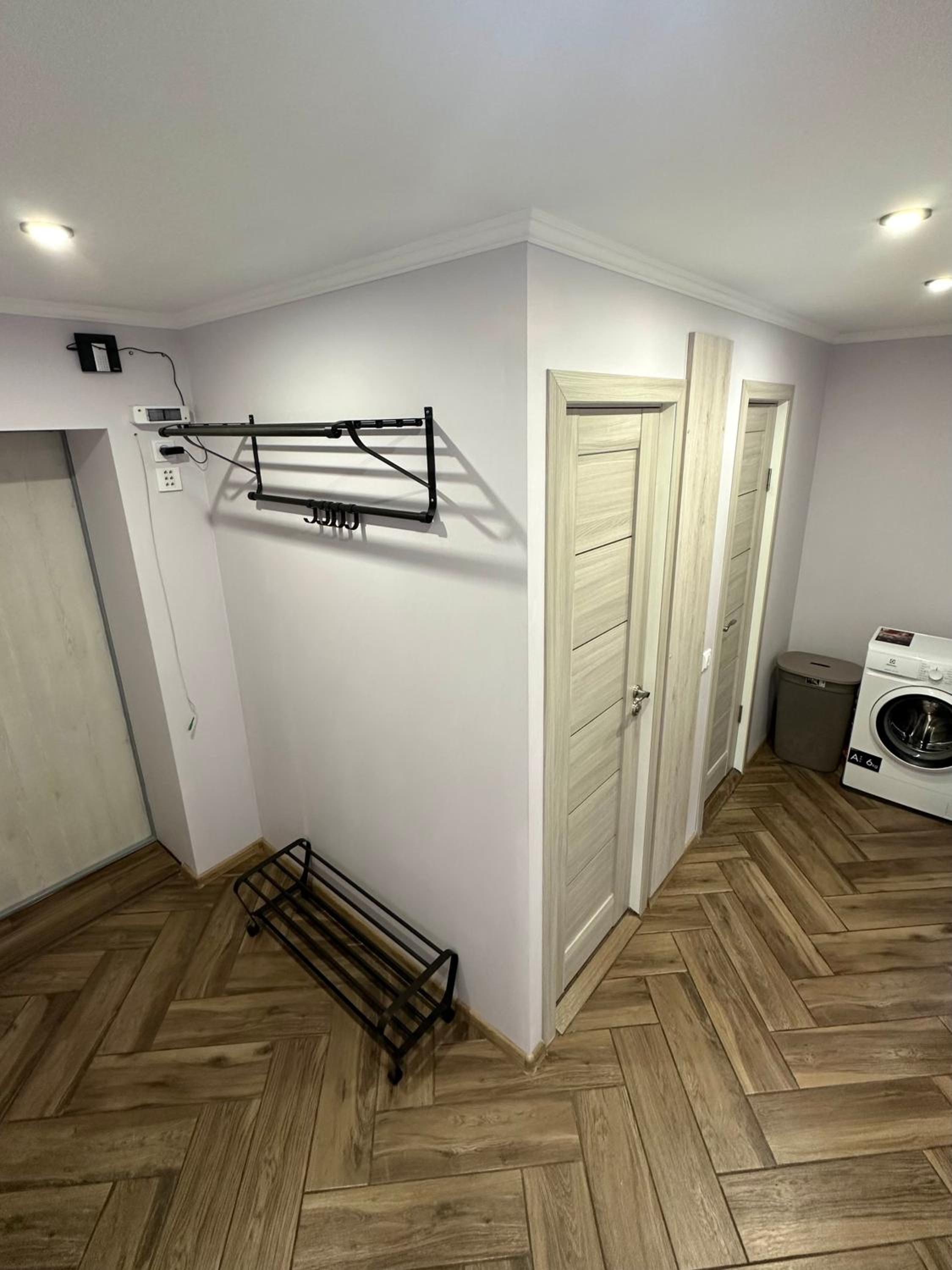One-Bedroom Apartment photo 3