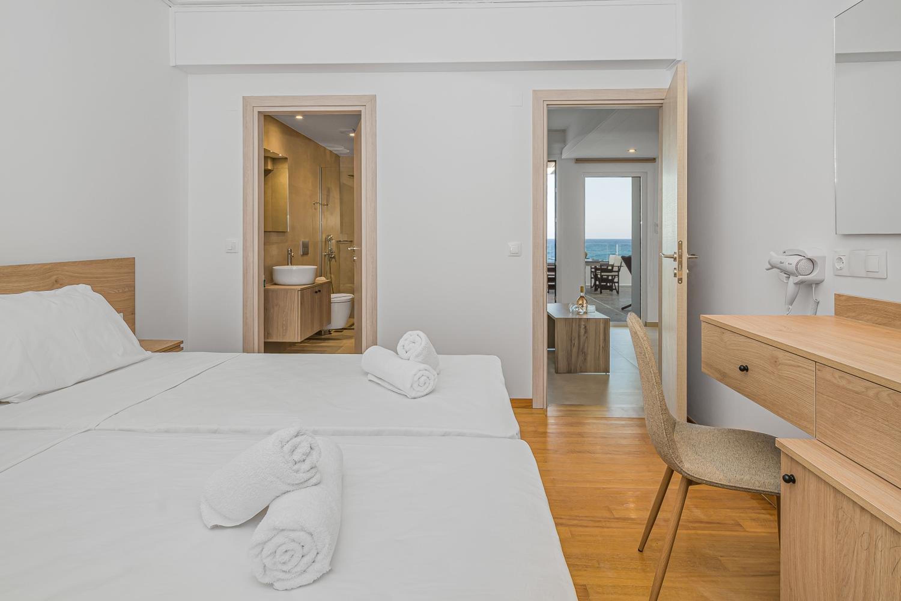 Premium Suite with Sea View and Outdoor Jetted Tub - Annex