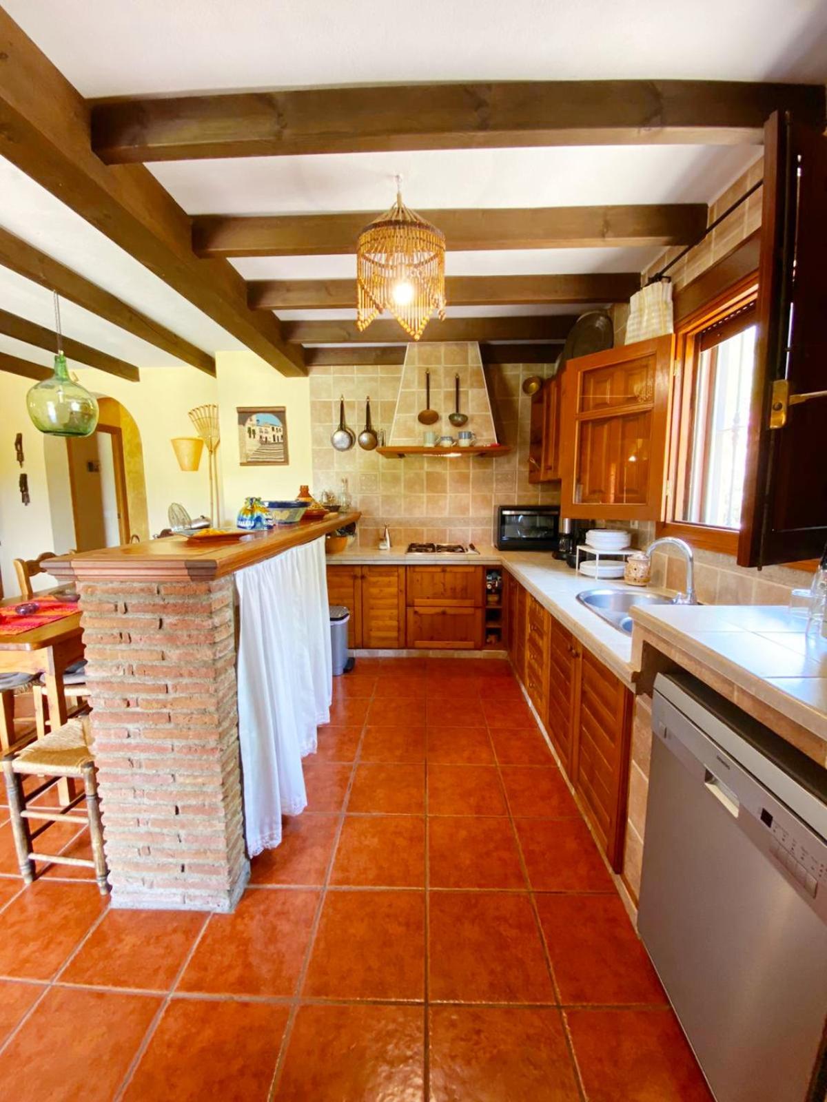 Villa photo 3