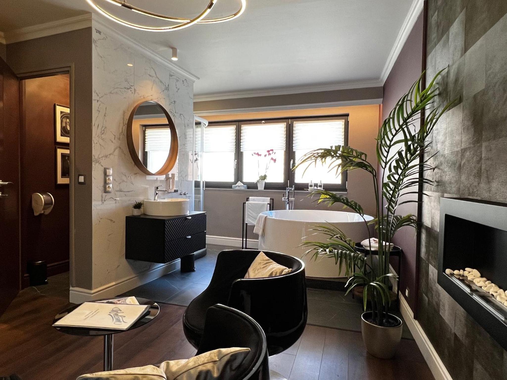 Executive Suite