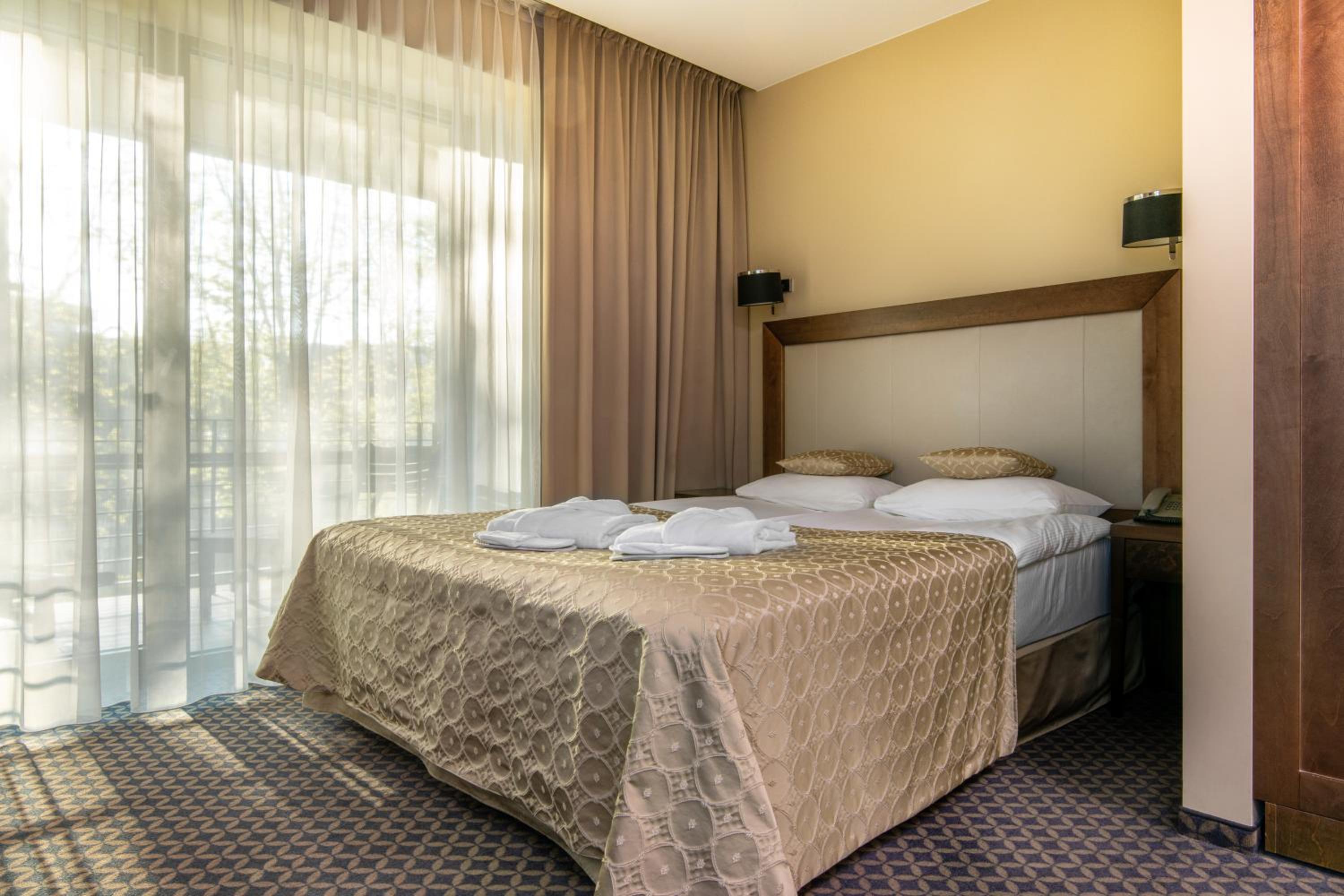 Junior Suite with Spa Access photo 1