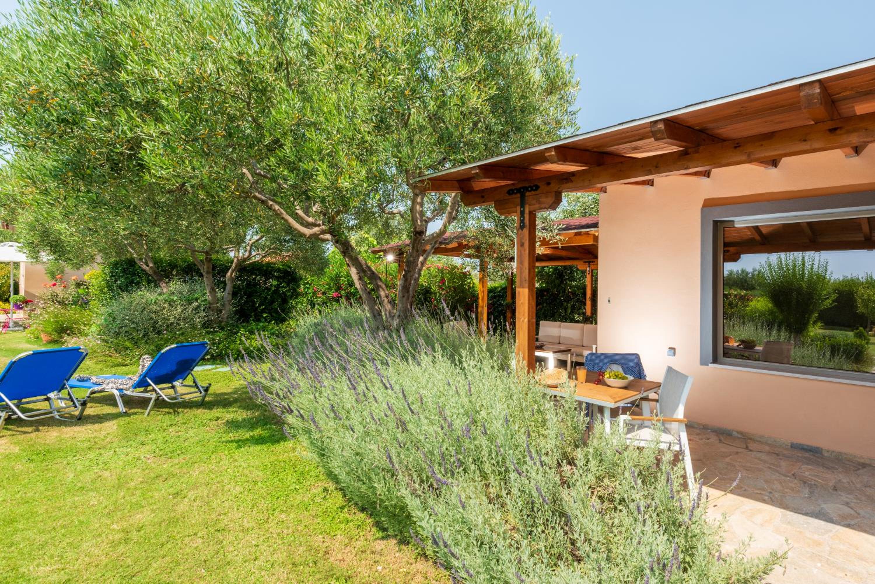 One-Bedroom Cottage - 6 - Photo 6