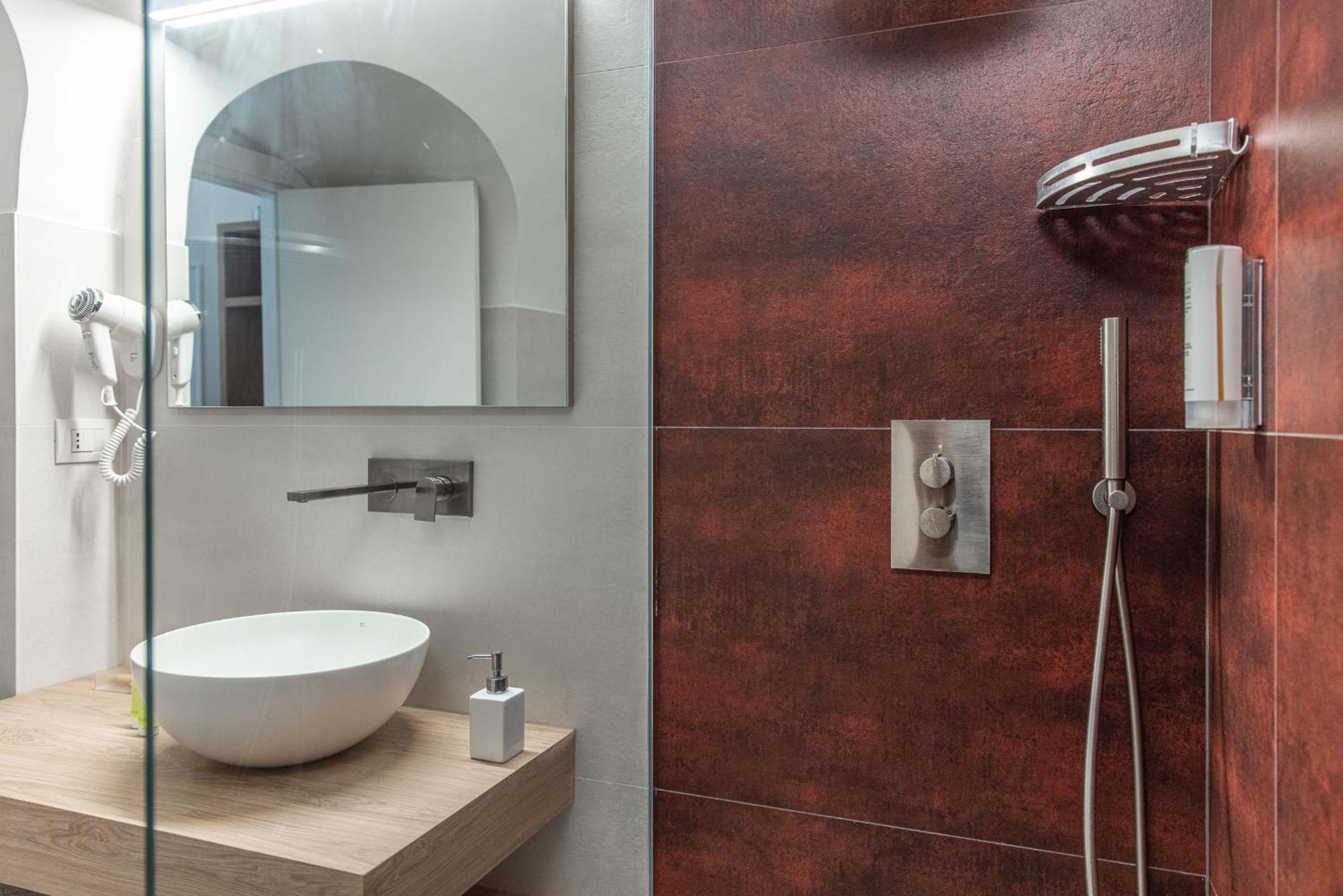 Double Room with Private Bathroom photo 3