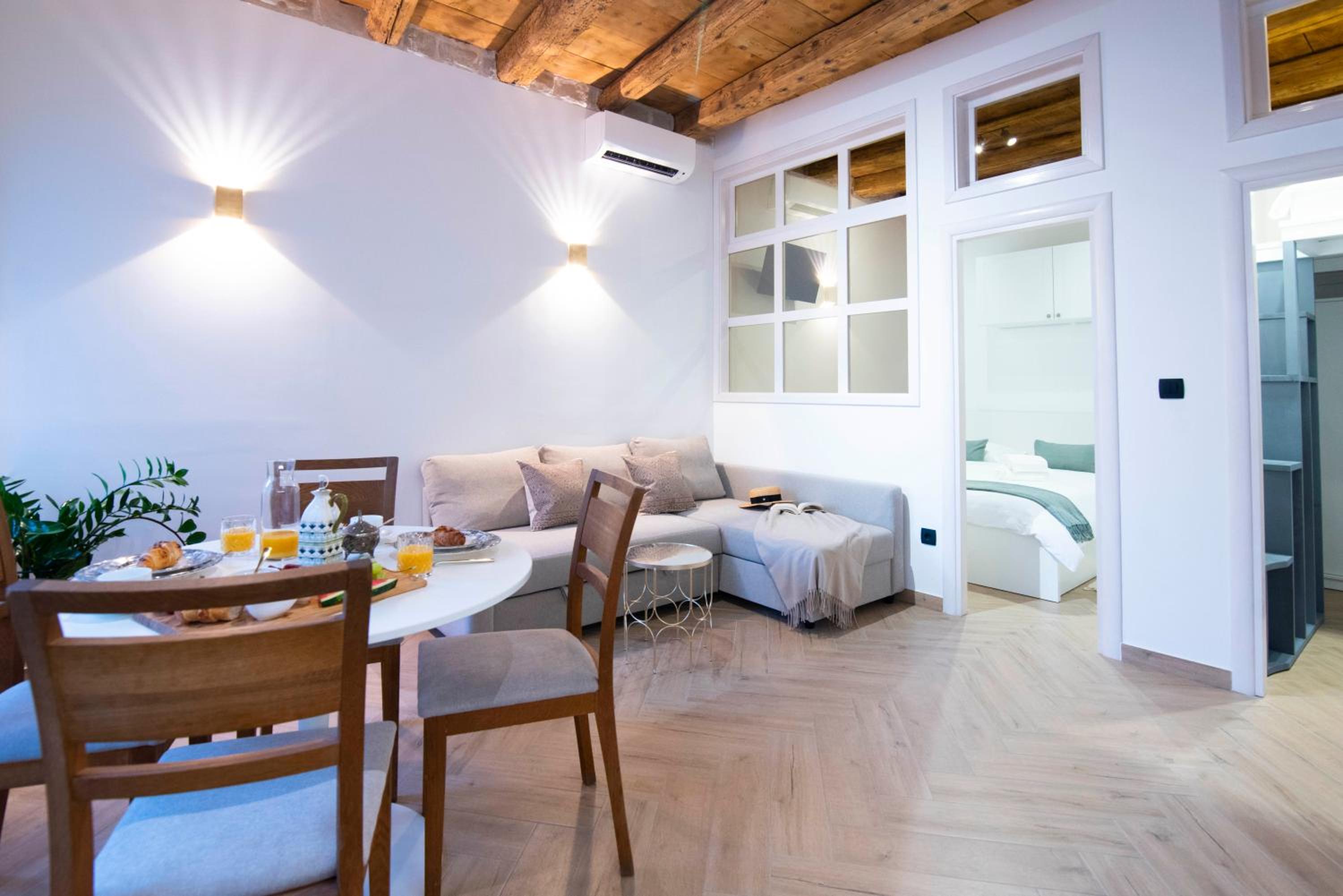 Superior Apartment photo 1