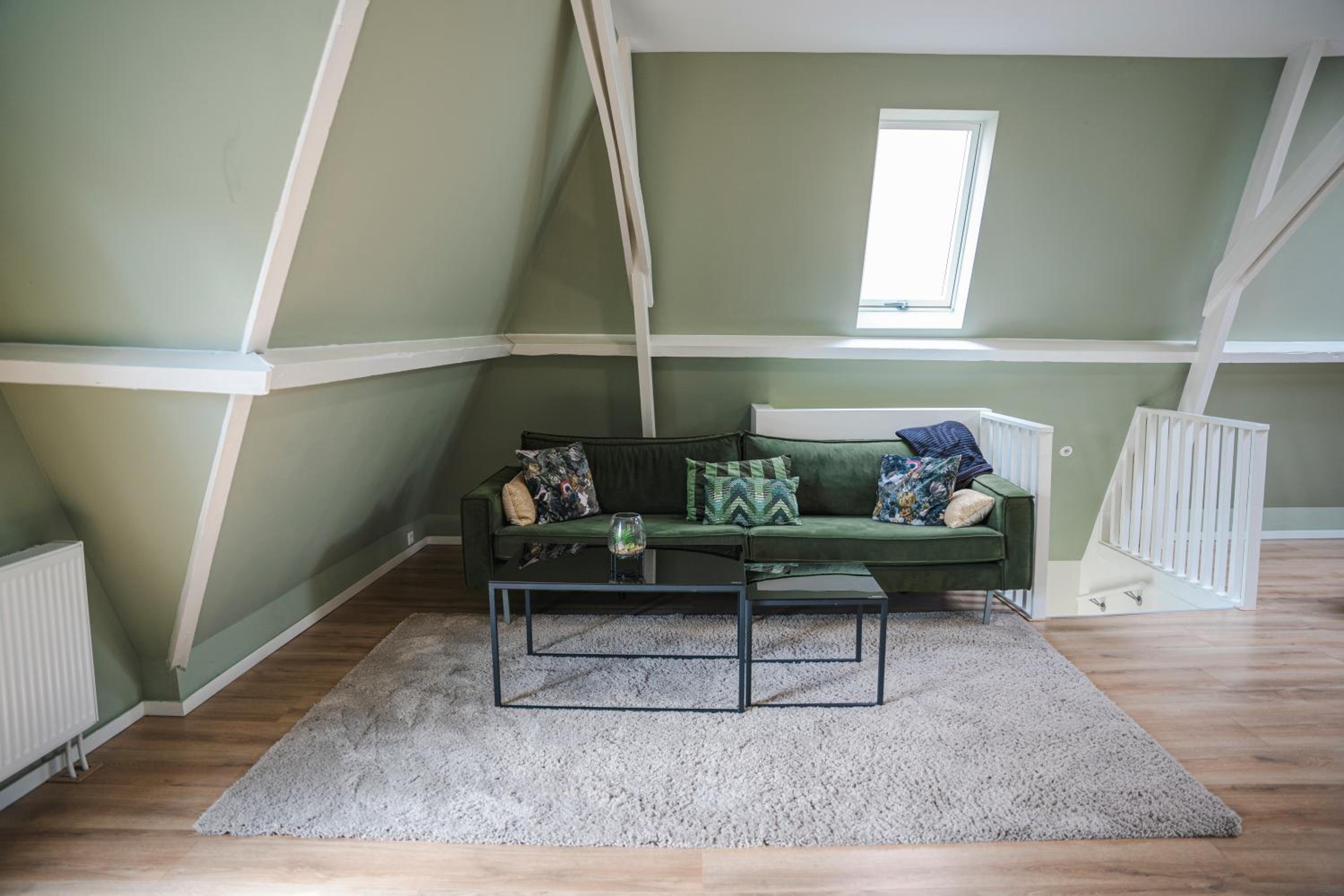 One-Bedroom Apartment - Photo 4