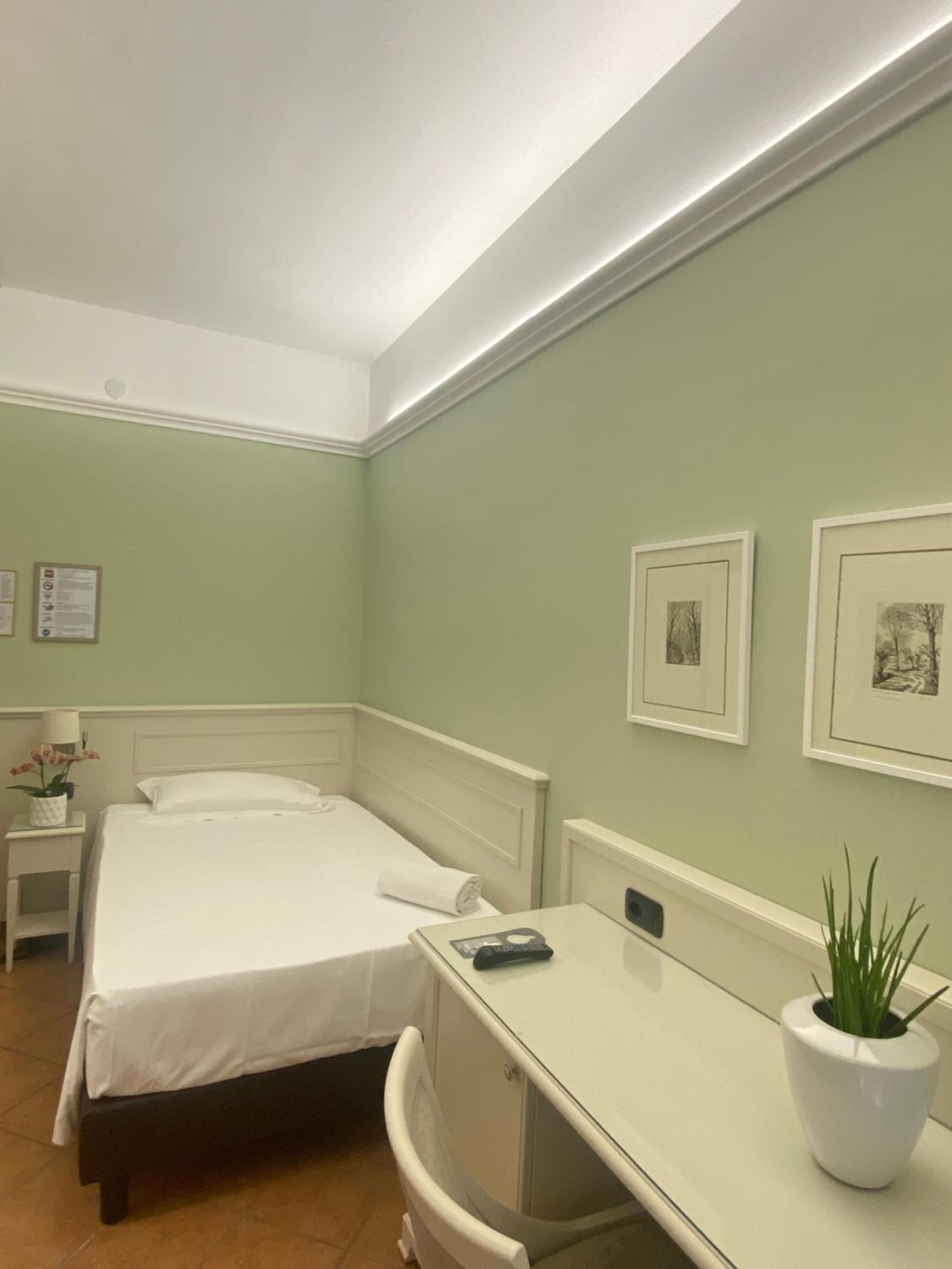 Classic Single Room photo 2