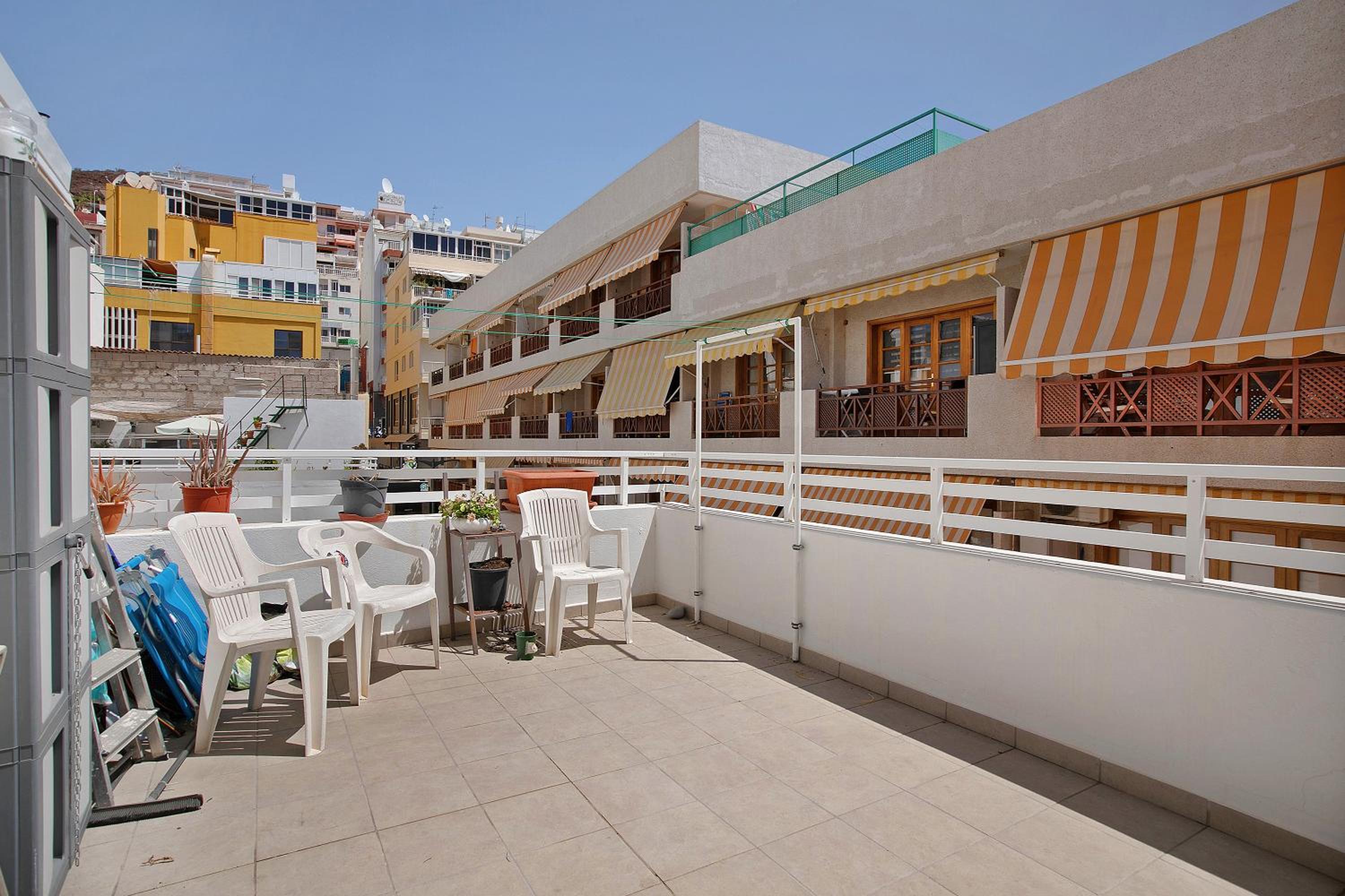 Two-Bedroom Deluxe Apartment with Ocean View photo 2