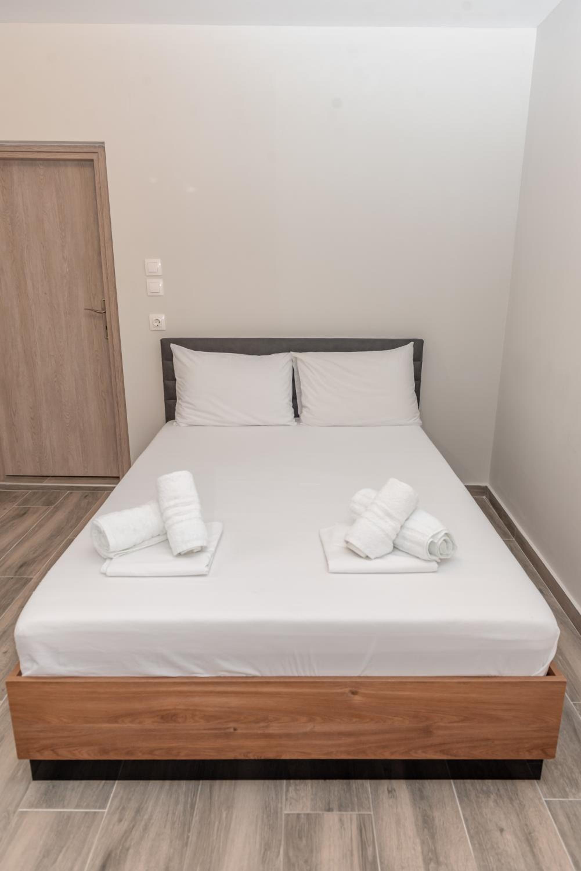 Economy Double Room photo 1