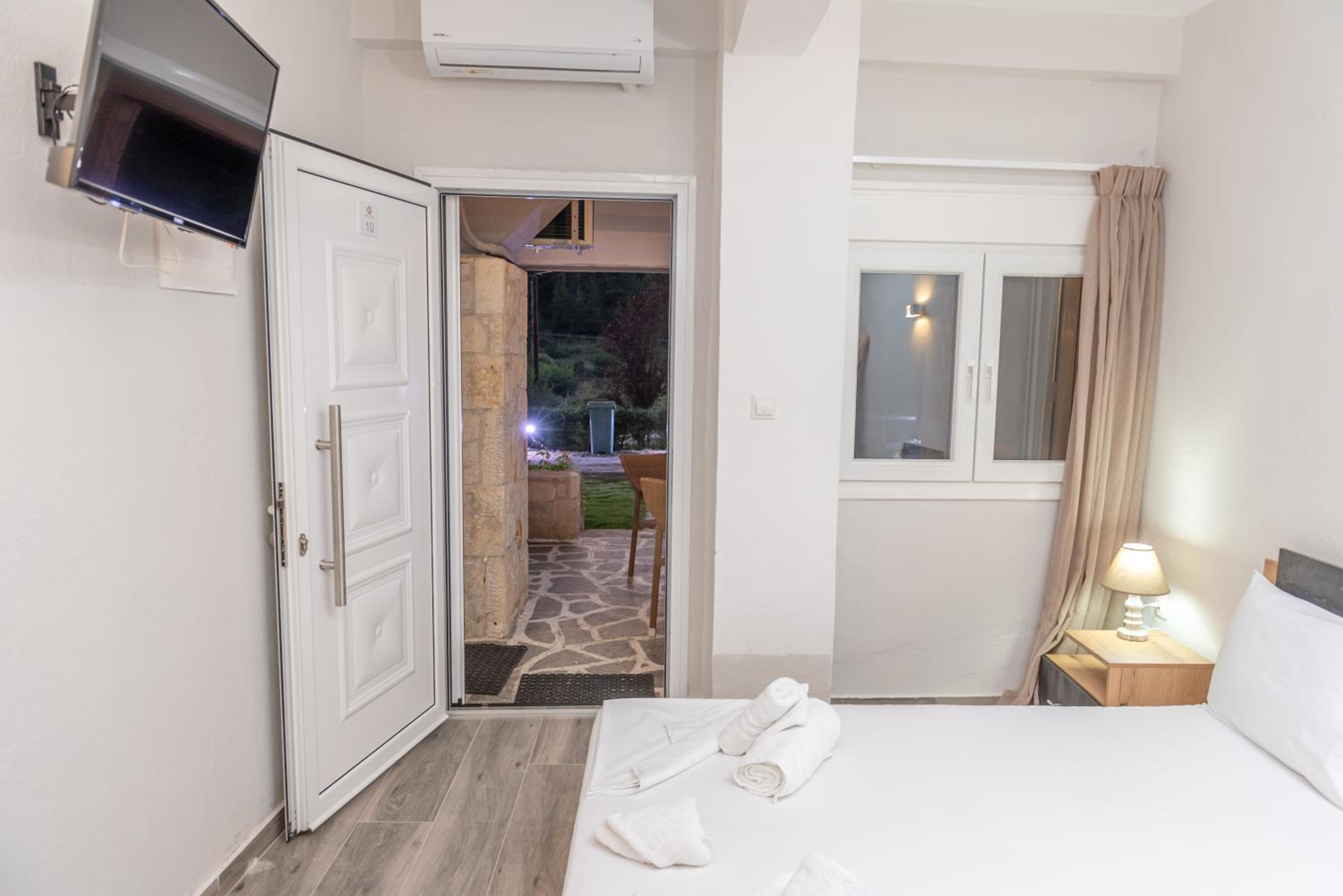 Double Room photo 3
