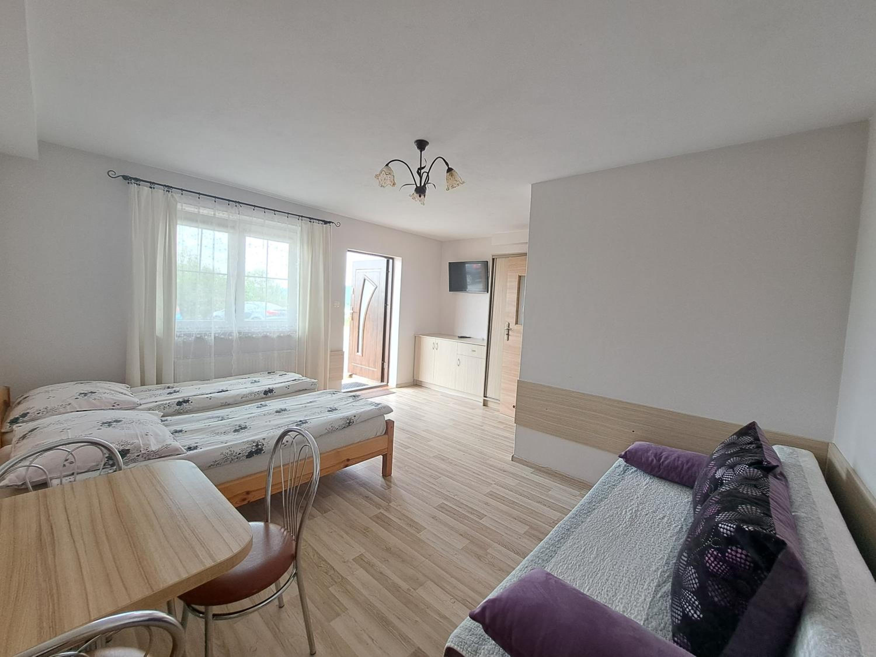 Triple Room with Bathroom photo 2