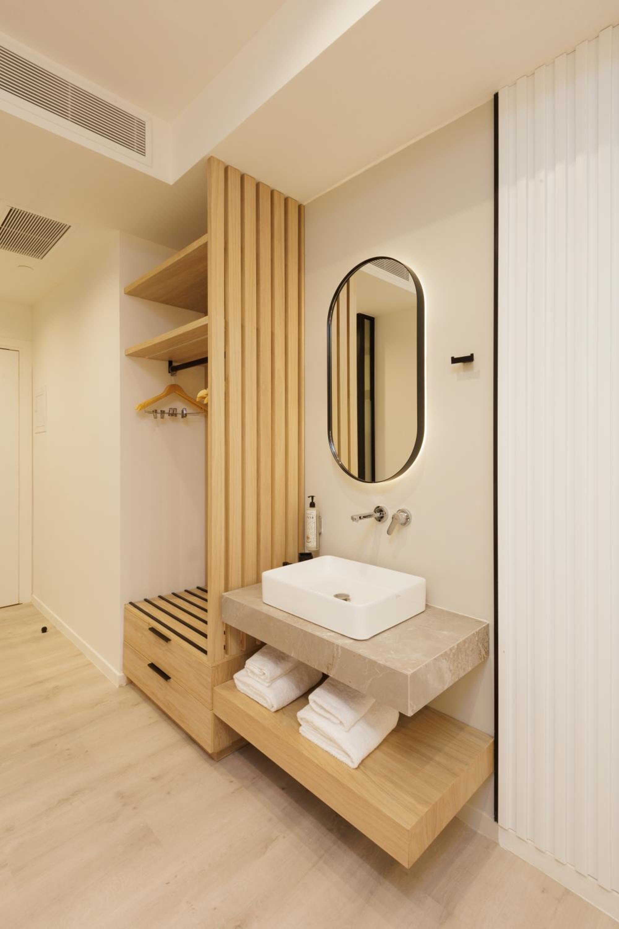 Easy Room