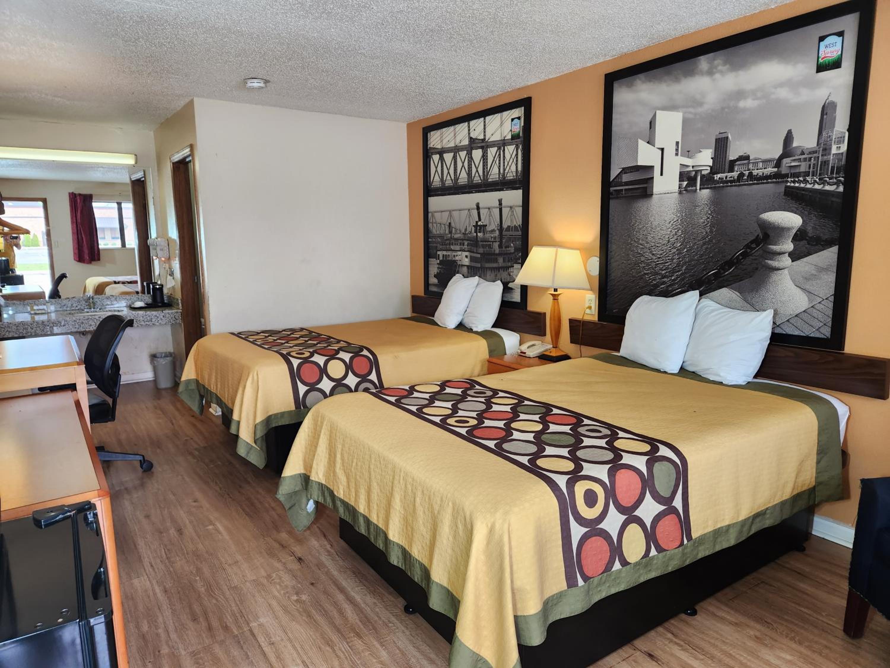 Double Room with Two Double Beds - Non-Smoking - Photo 1