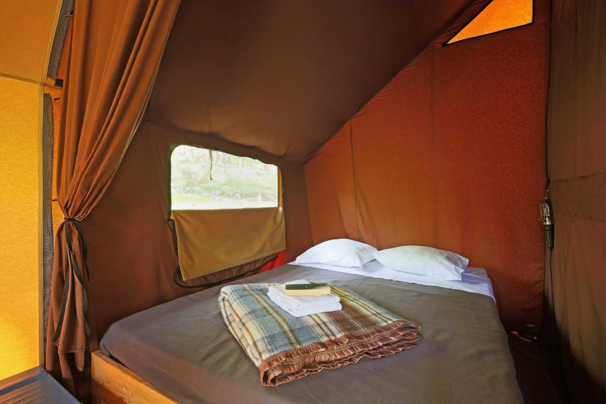 Tent photo 3