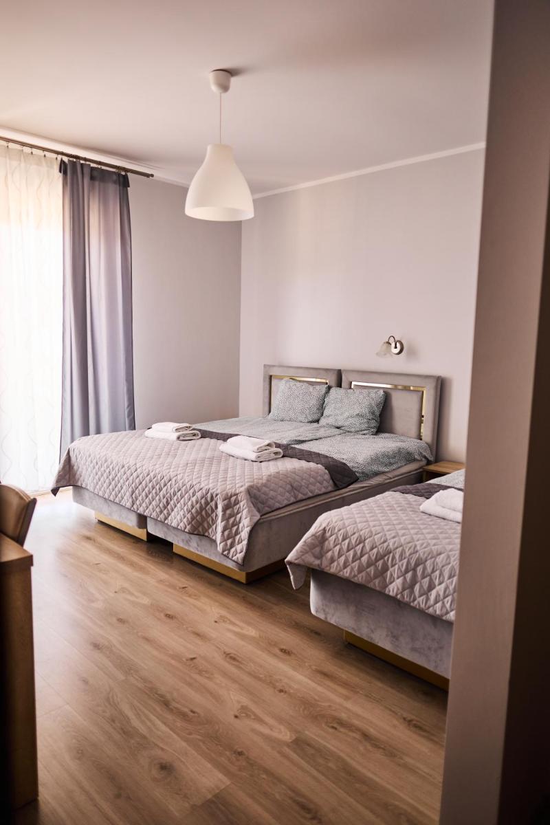 Triple Room with Balcony - Photo 2