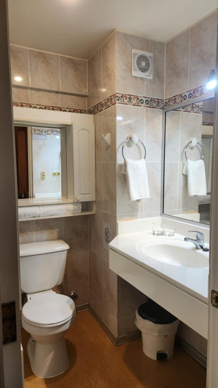 Standard Twin Room photo 2