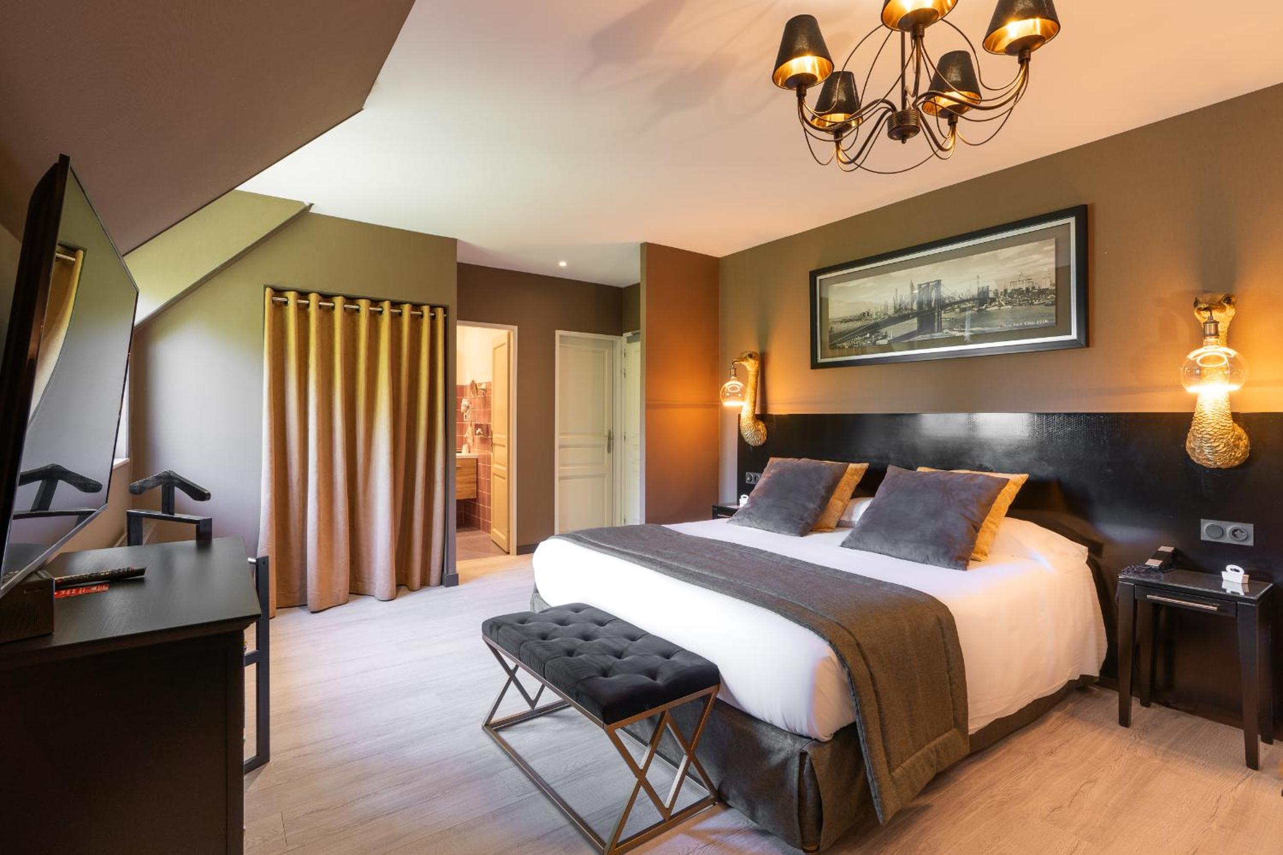 Superior Double Room with Spa Access - Photo 1