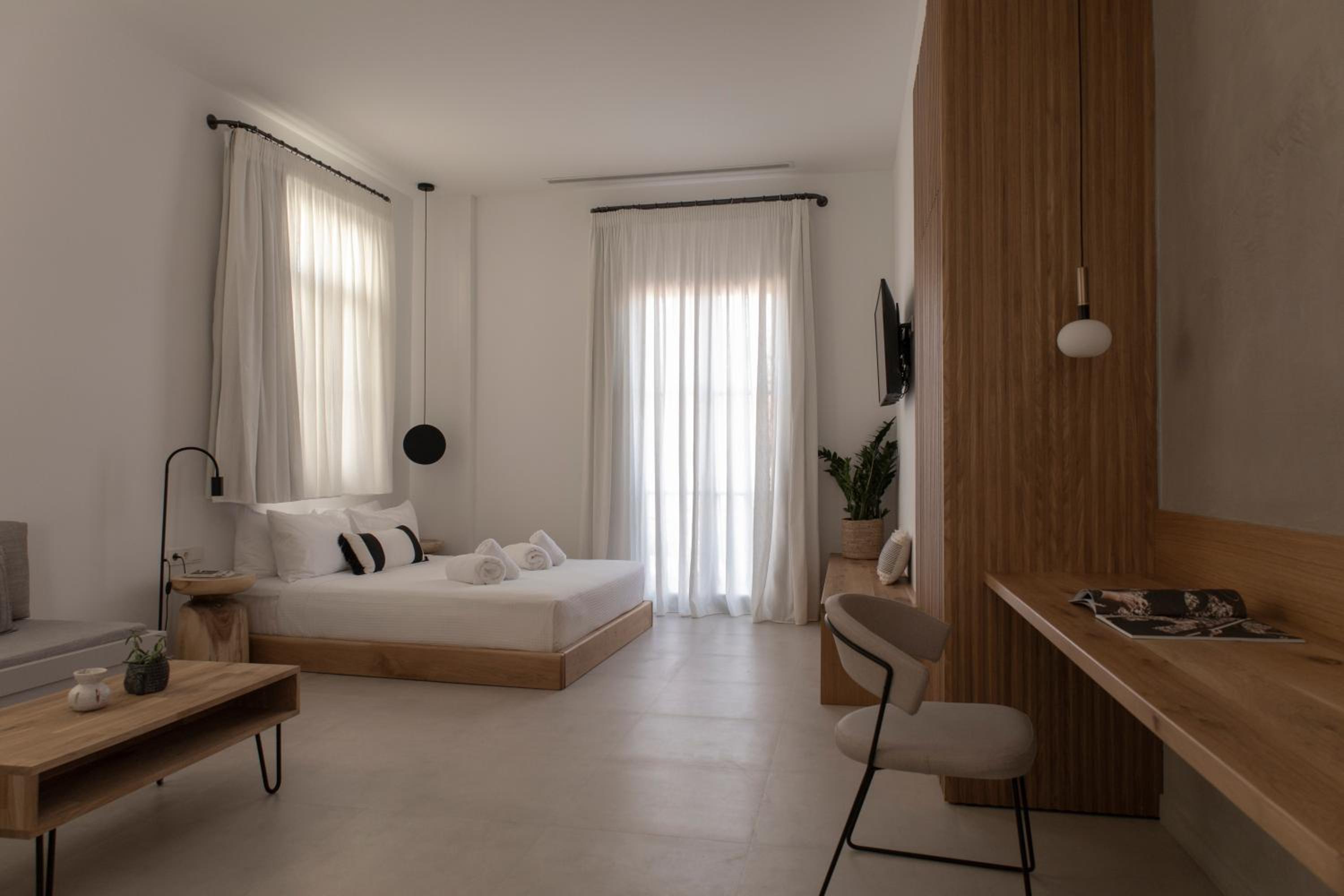 Deluxe Studio with Balcony  - Photo 5