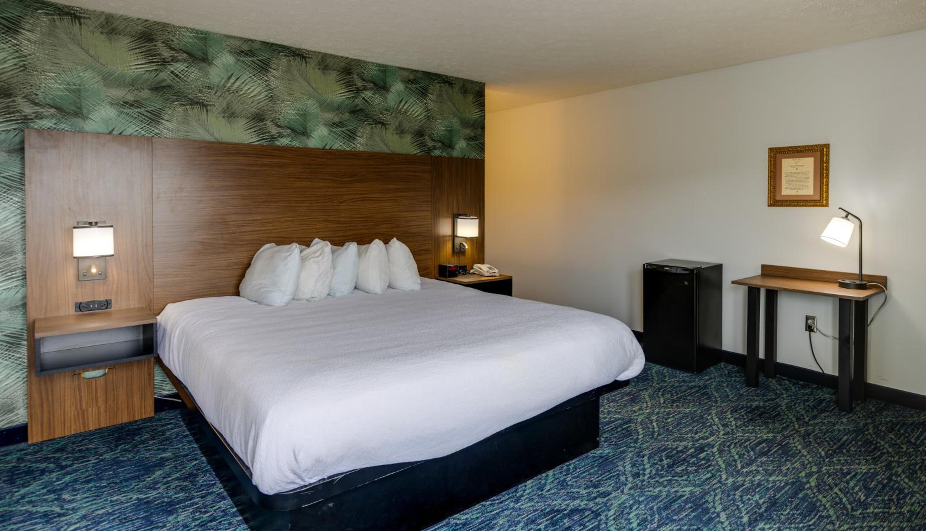 Two-Bedroom Suite - Photo 1