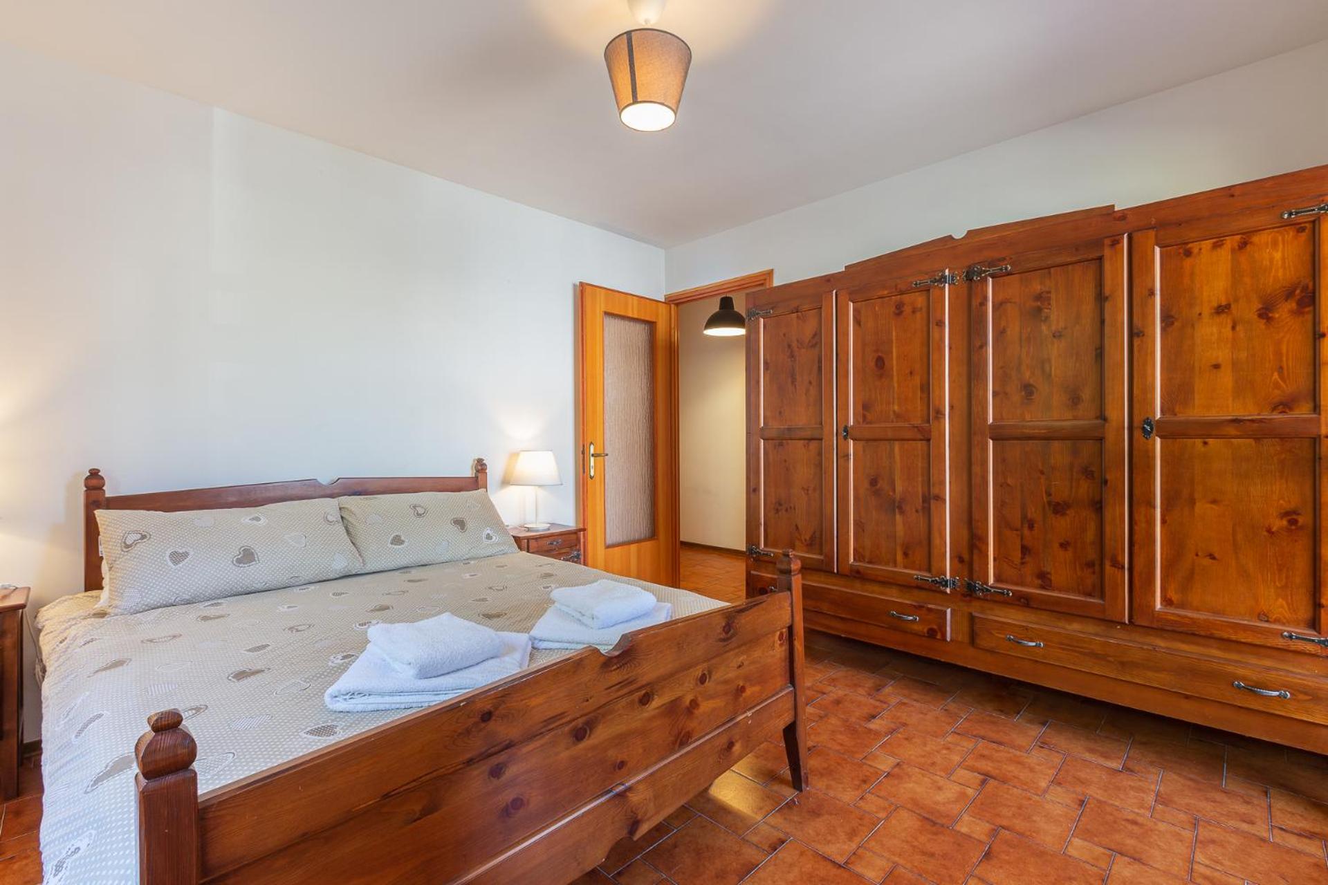 Two-Bedroom Apartment - Photo 15