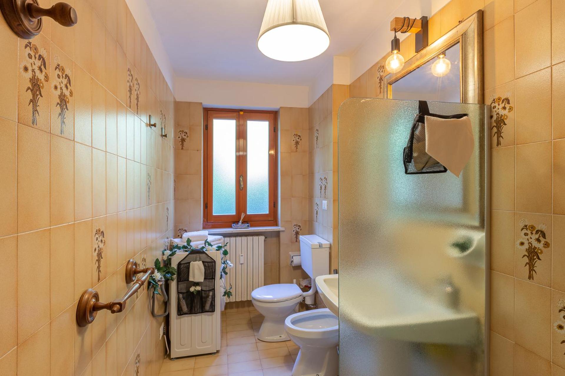 Two-Bedroom Apartment - Photo 3