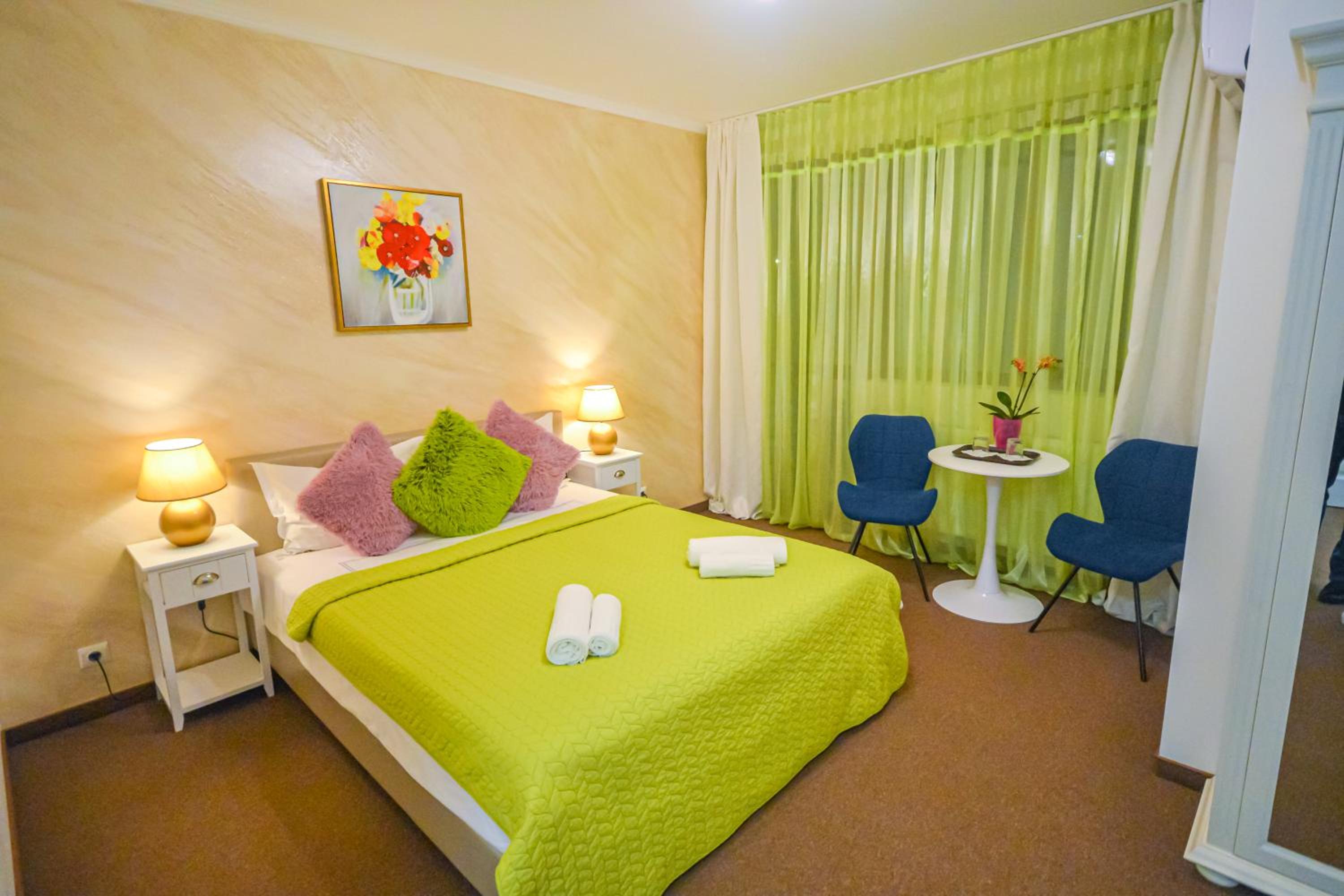 Queen Room With Balcony photo 1