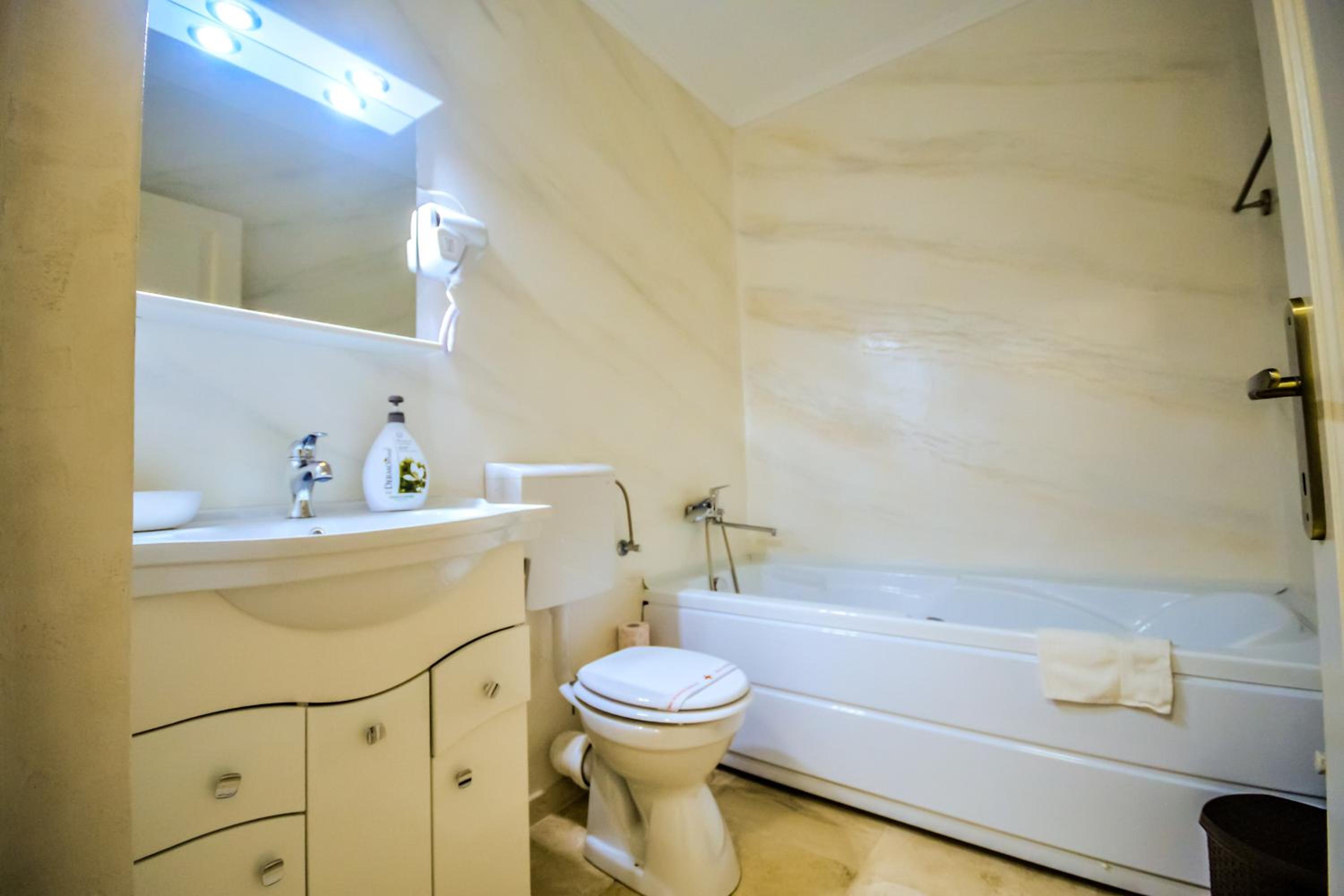 King Room With Balcony photo 3