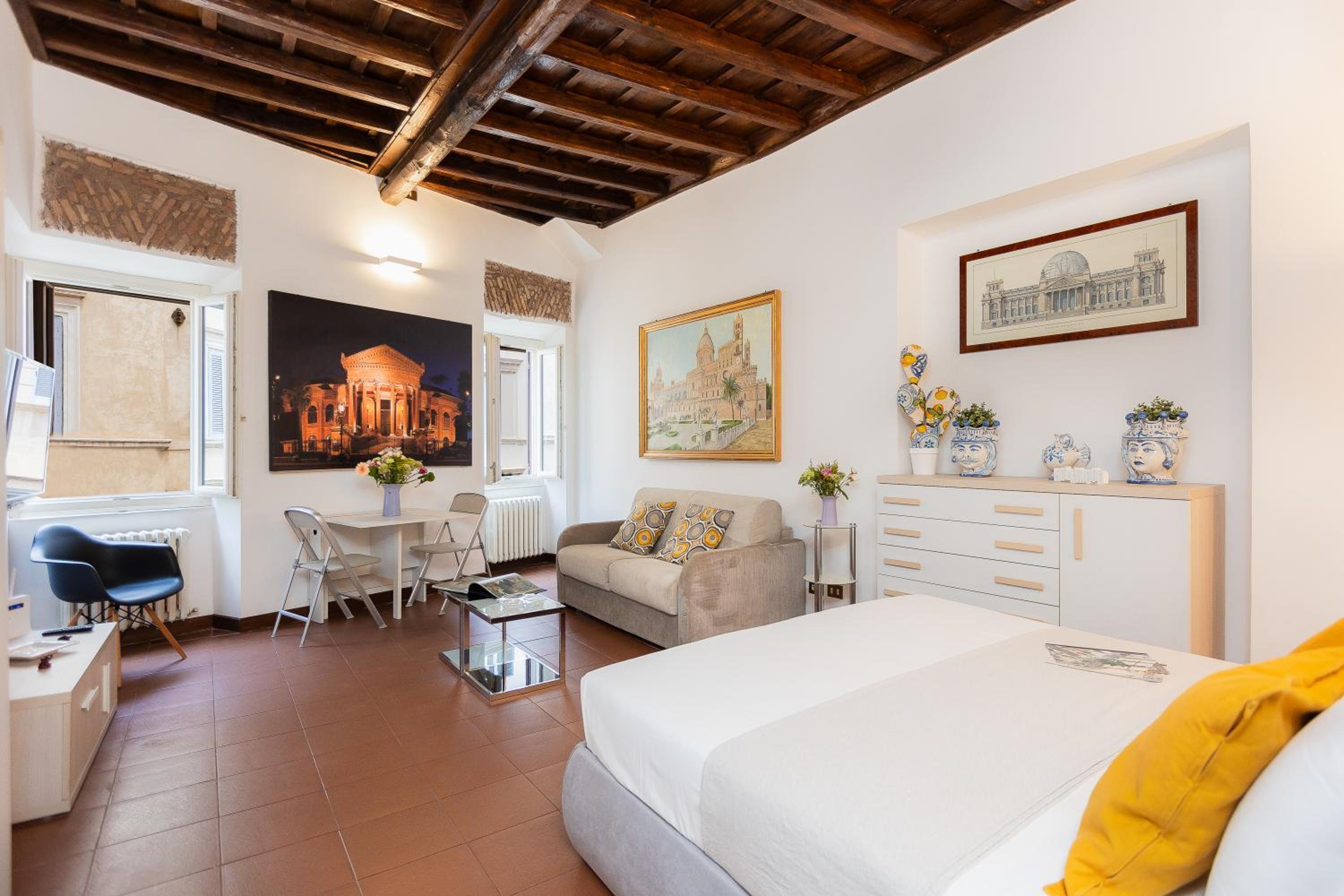 One-Bedroom Apartment