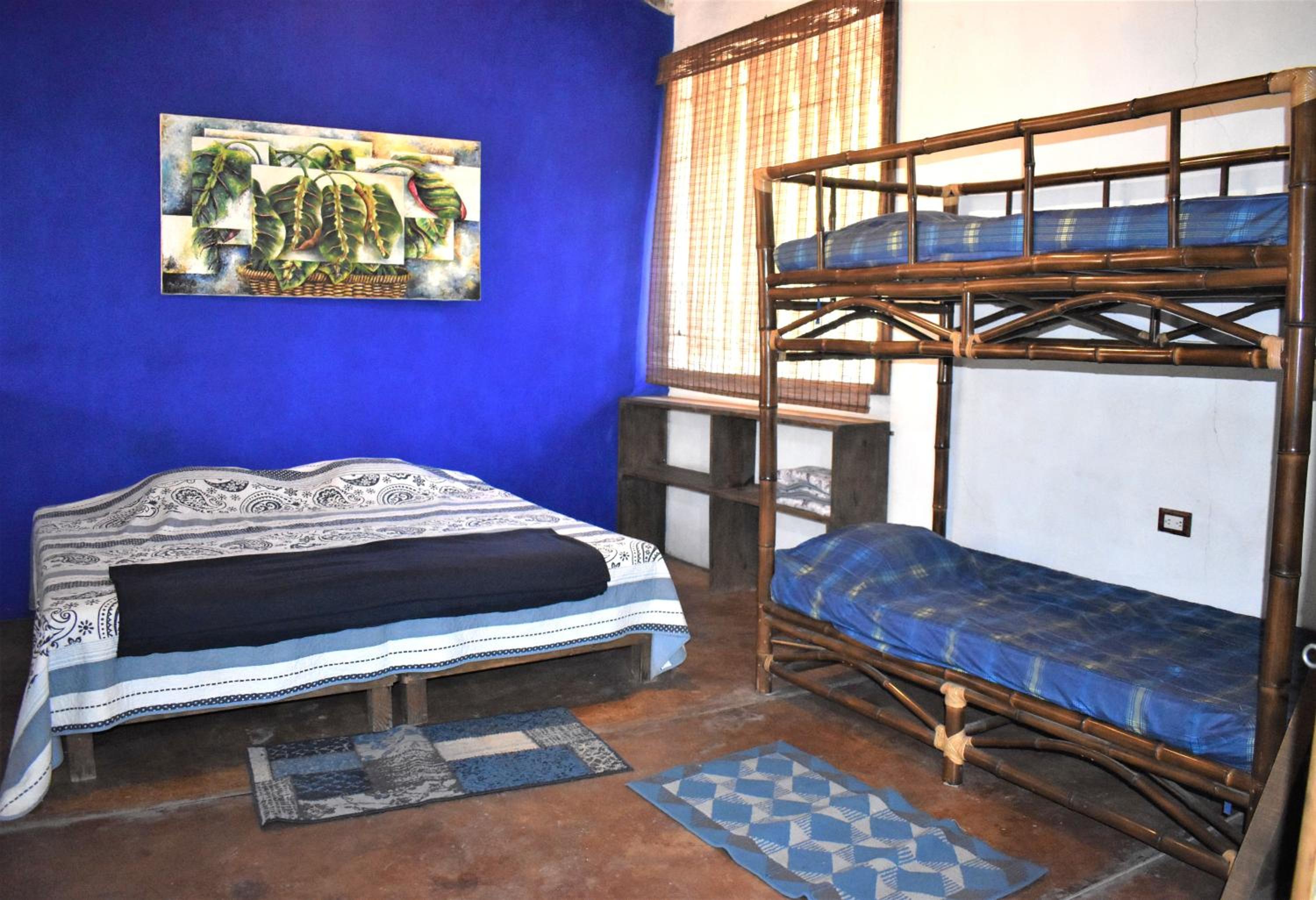 Quadruple Room with Mountain View - Photo 11