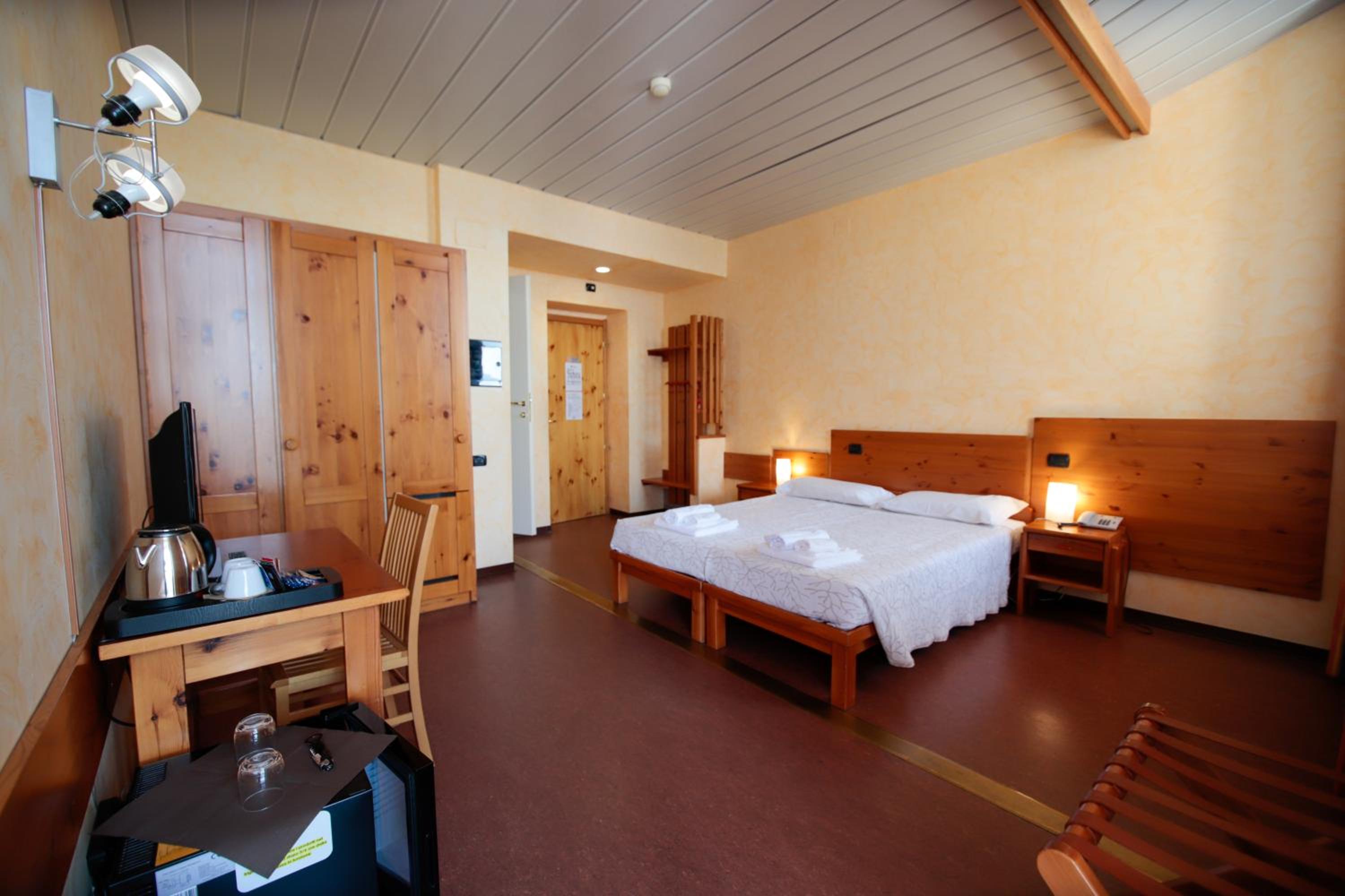 Double or Twin Room - Photo 1