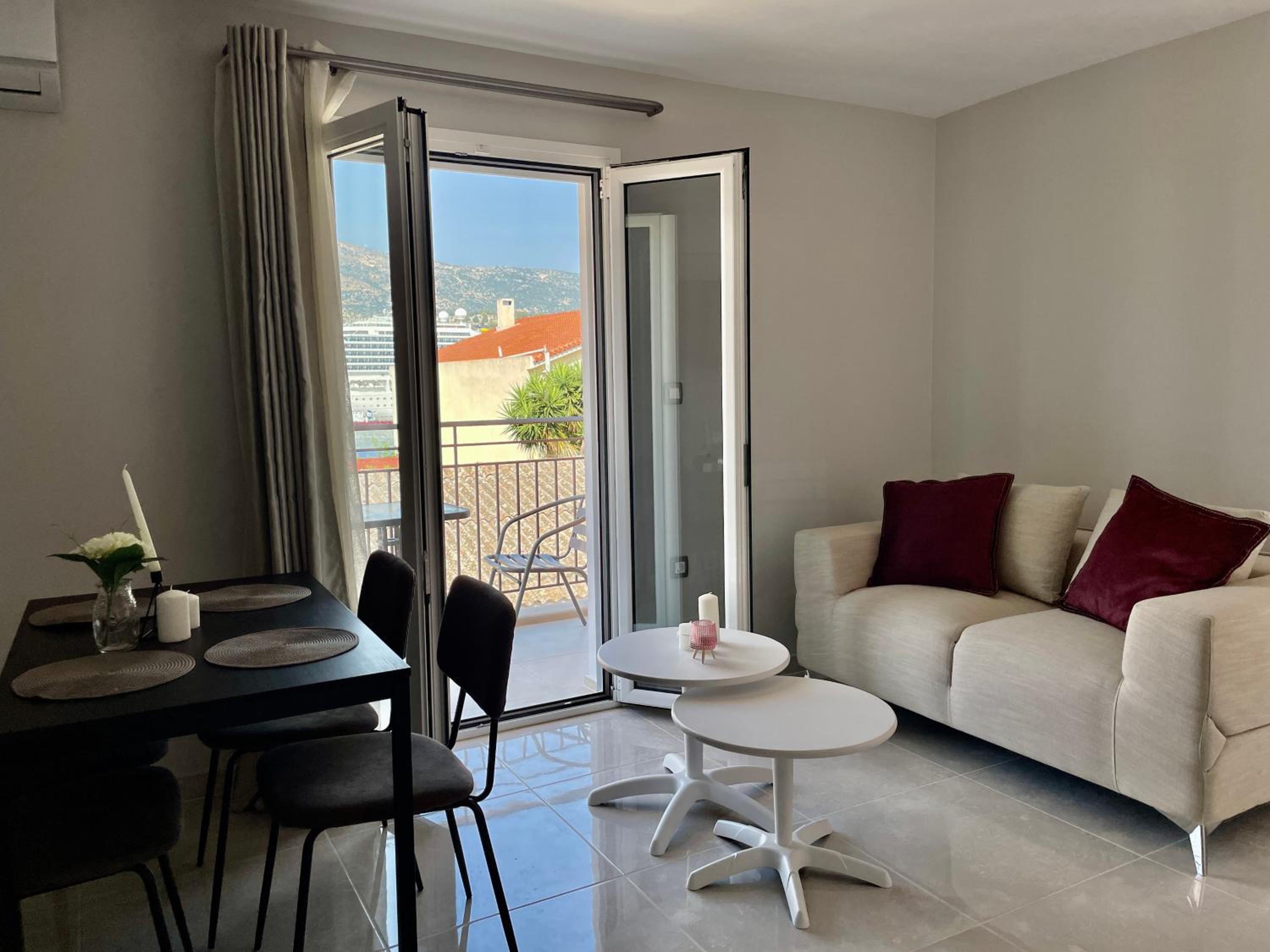 Apartment with Sea View