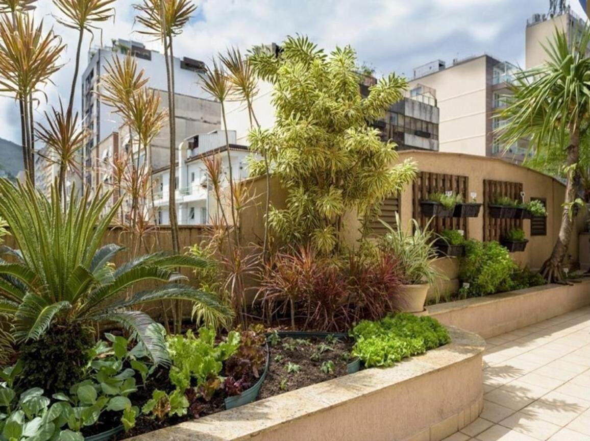 Apartment with Balcony - Photo 8