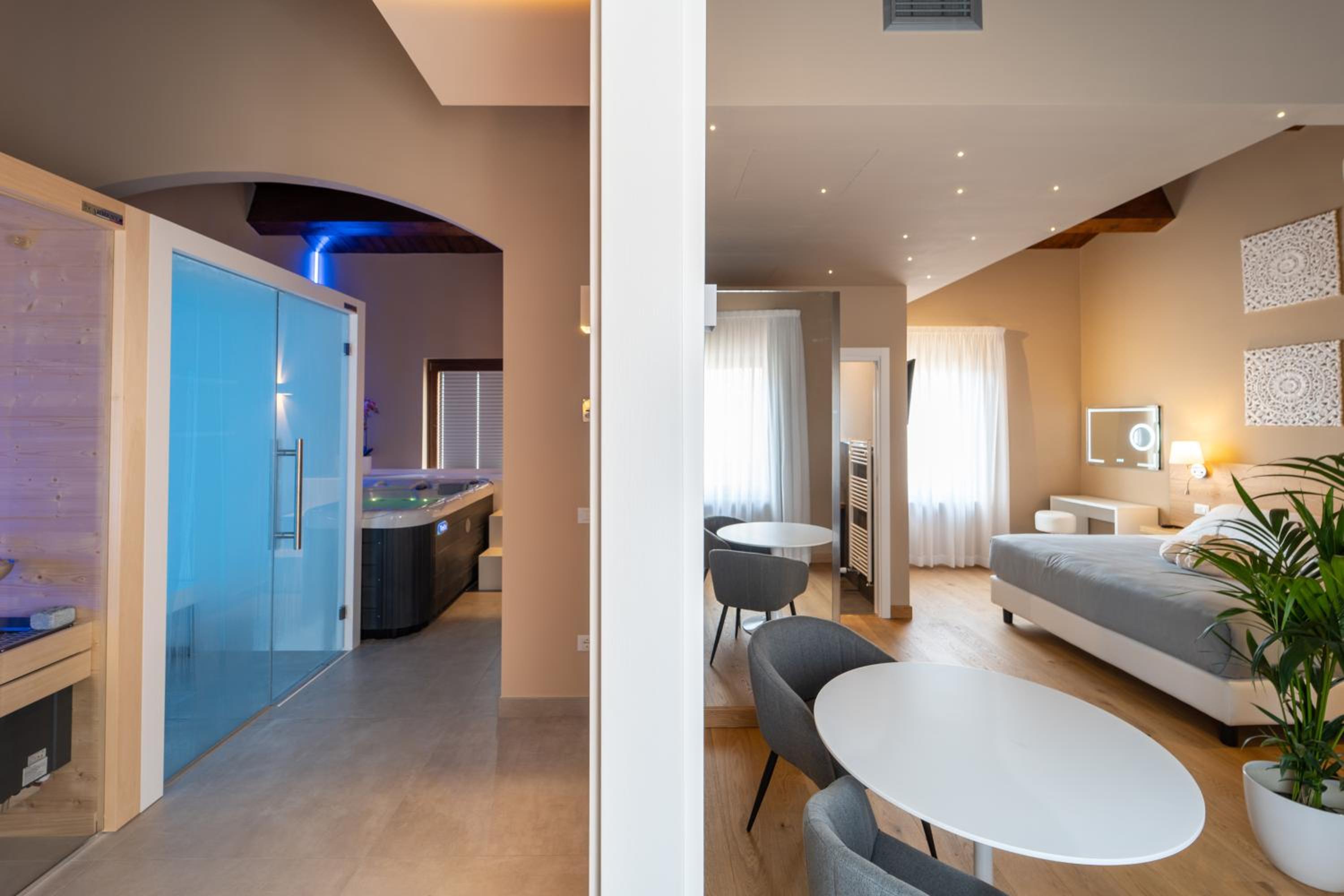 GG8 Hotel & Suite SPA