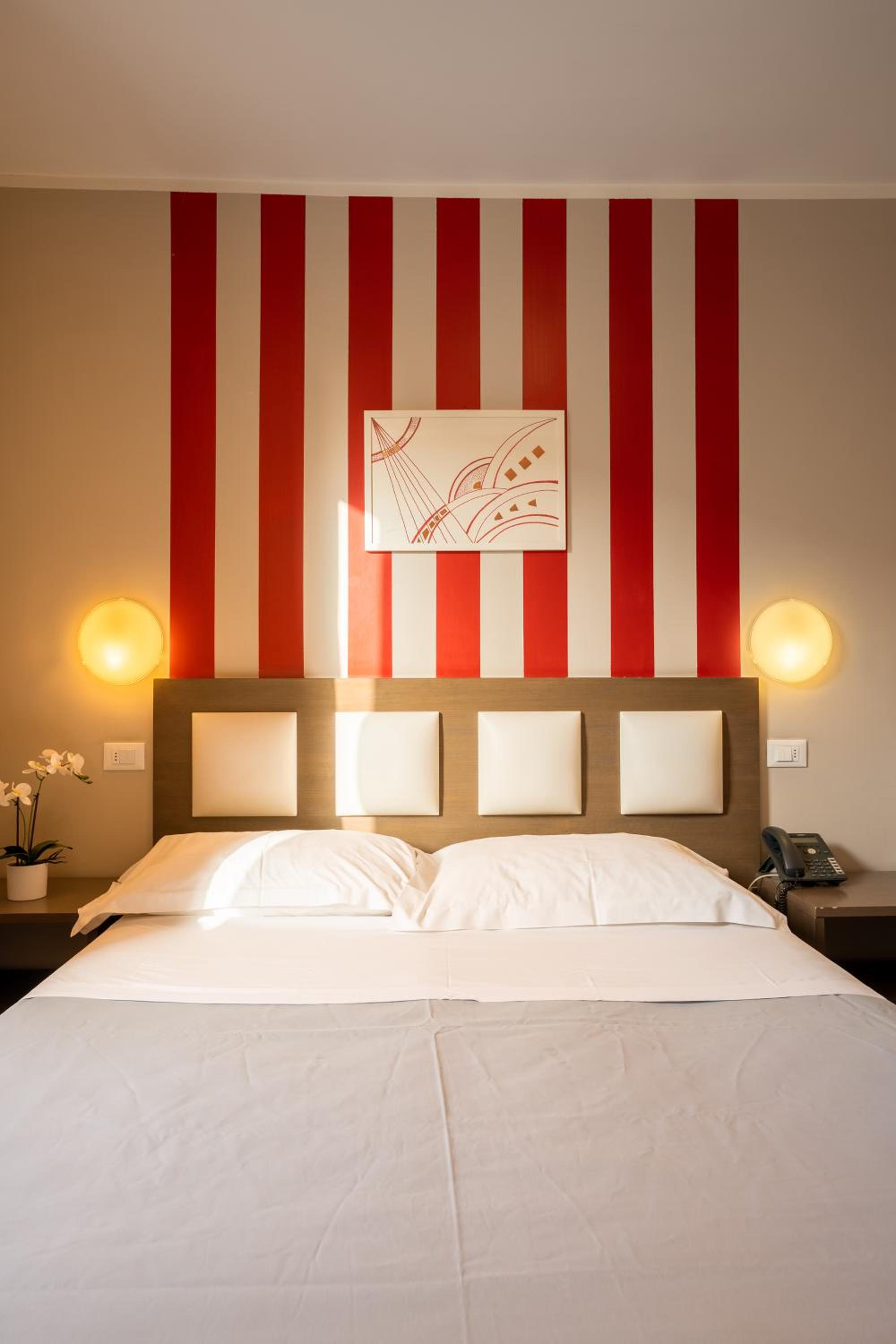 Economy Double Room - Photo 5