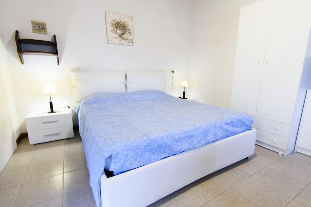 Studio Apartment photo 1