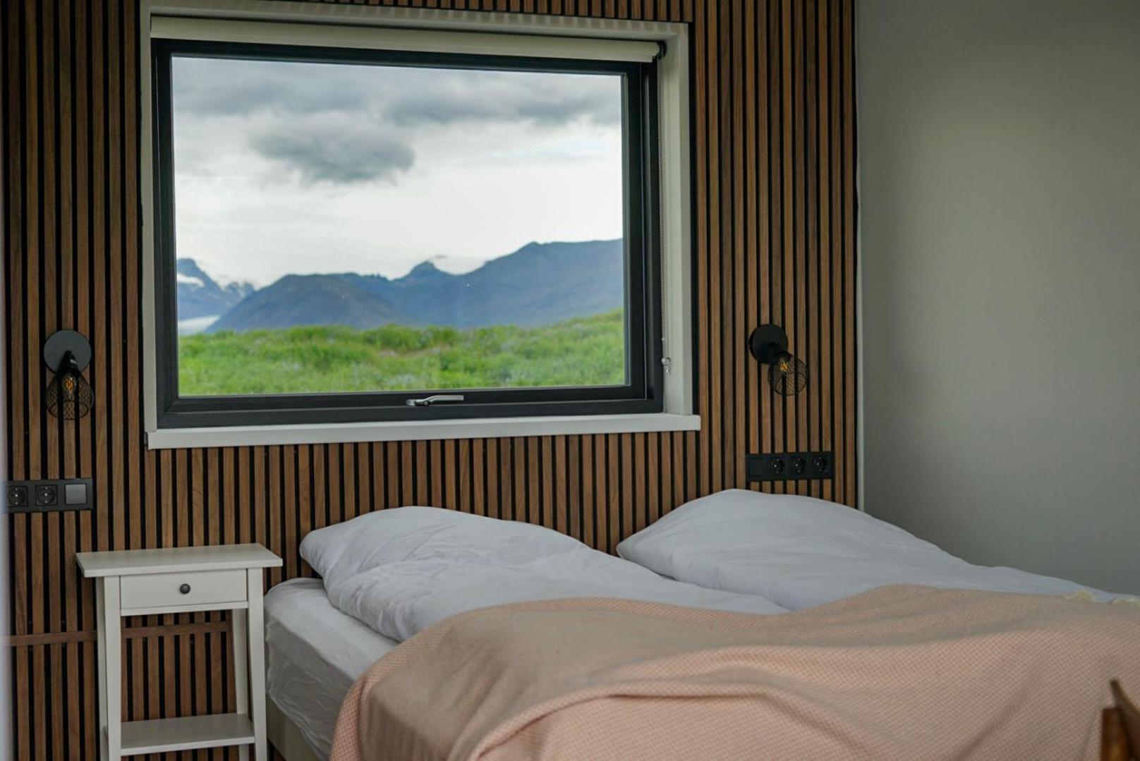 Double or Twin Room with Mountain View photo 2