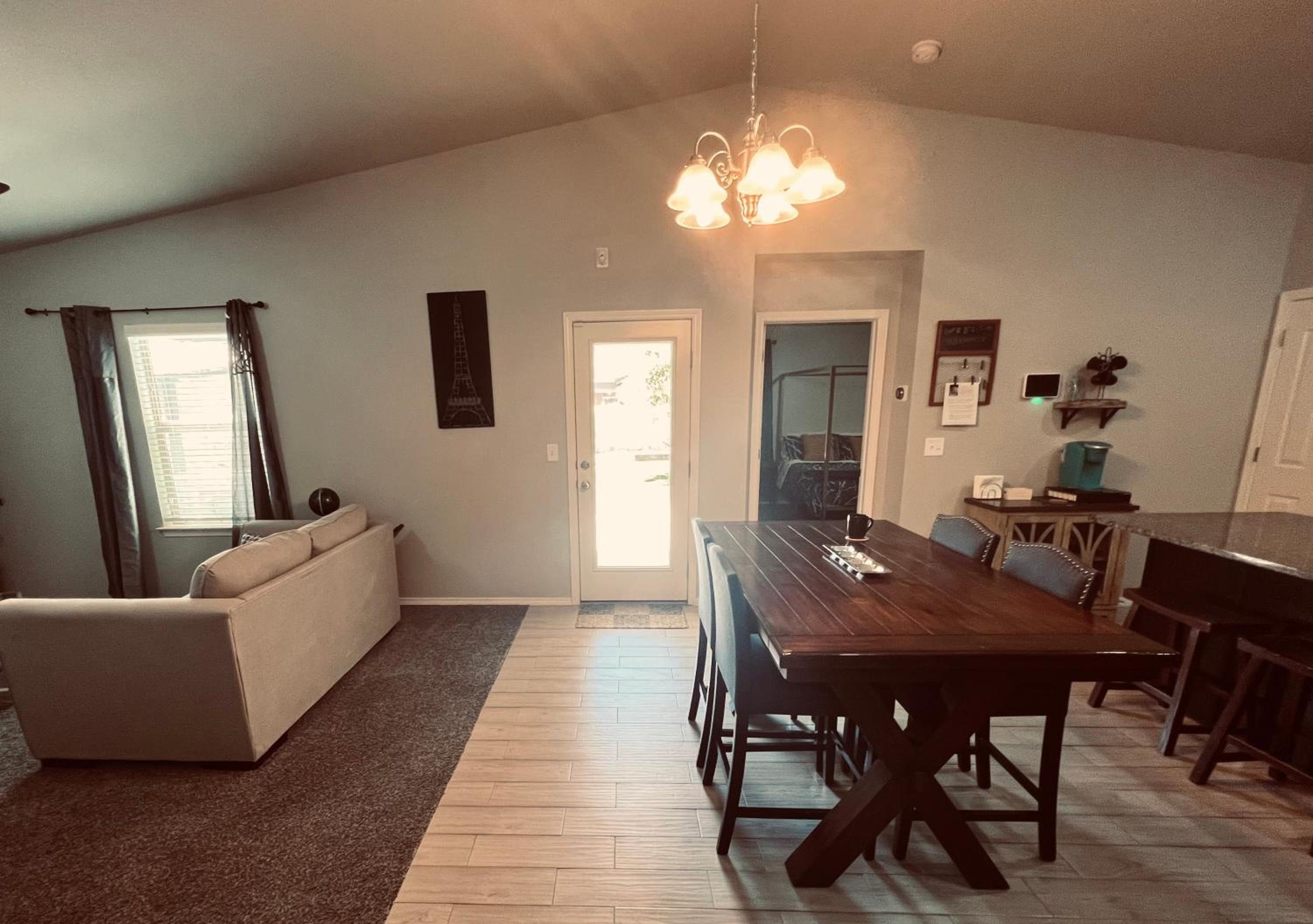 Three-Bedroom House photo 3