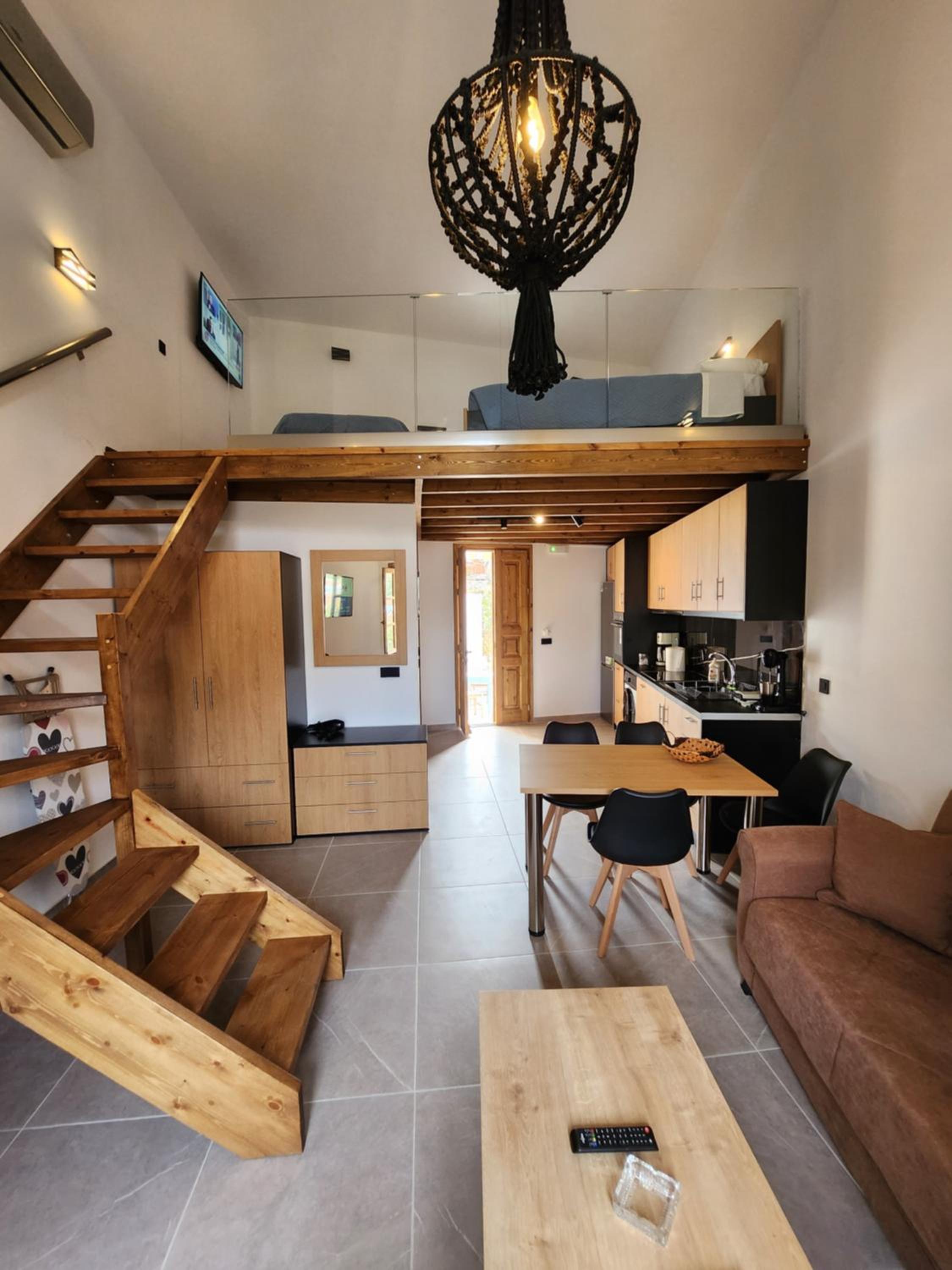 Deluxe Apartment