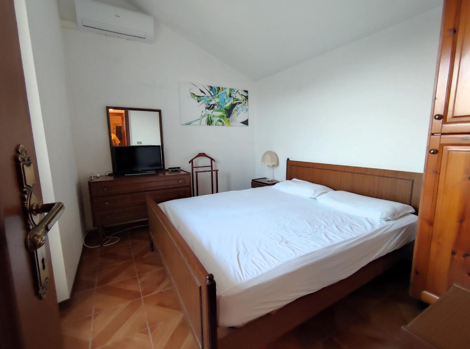 Apartment with Balcony photo 1