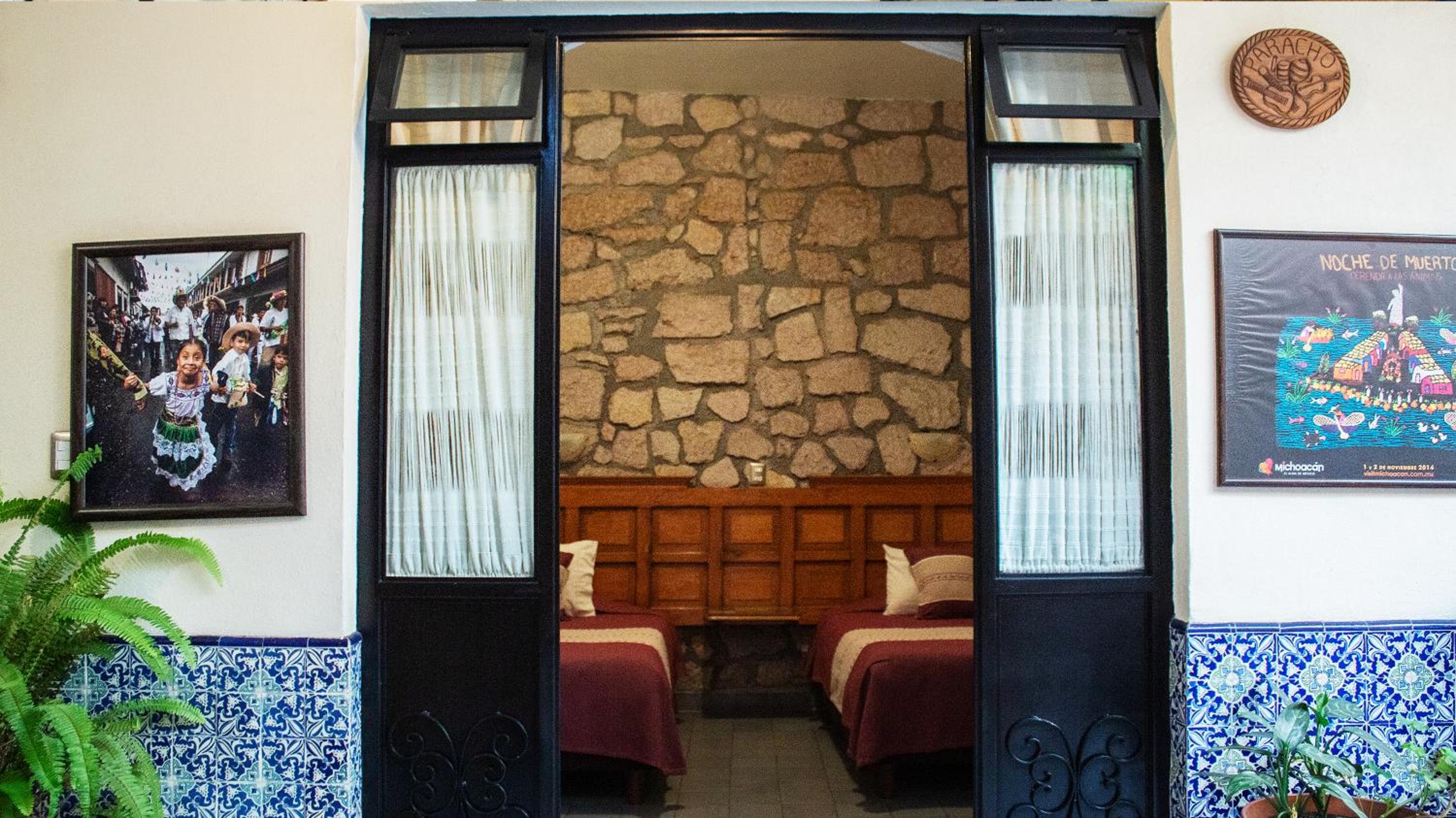 Double Room with Private Bathroom photo 1