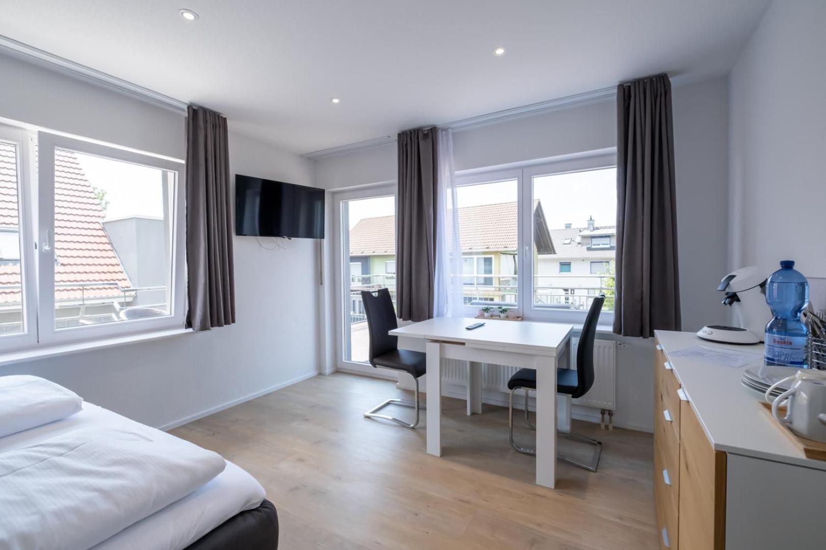 Apartment with Terrace - Photo 1